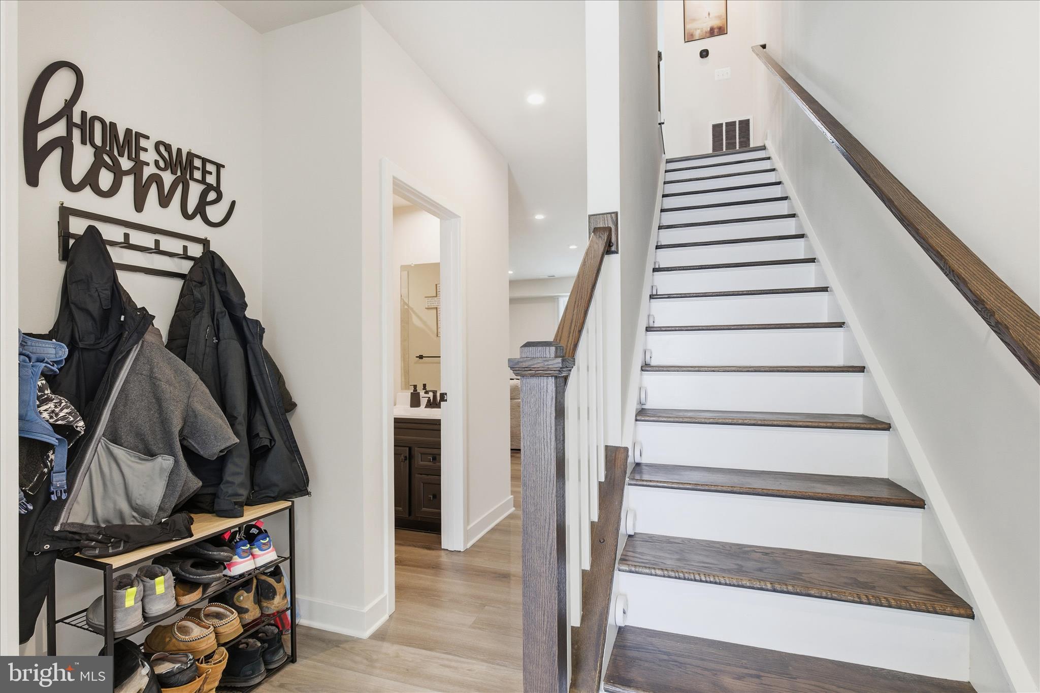 TANYARD SHORES - Residential