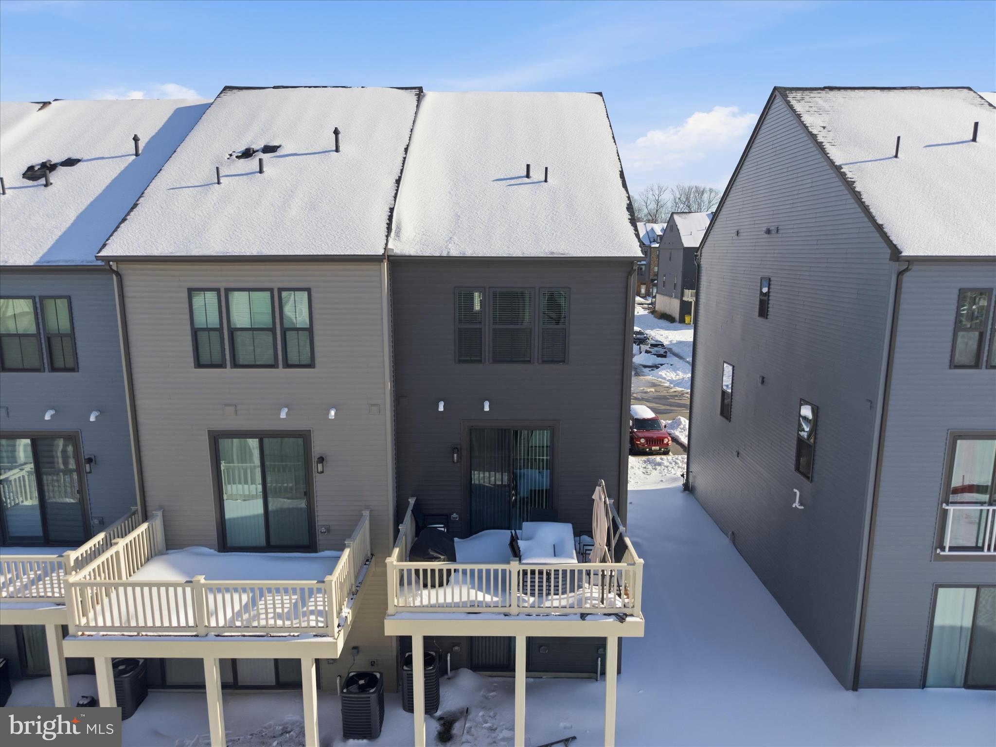 TANYARD SHORES - Residential