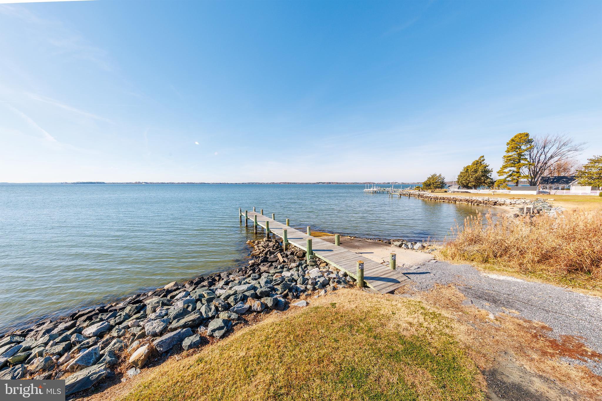 QUEEN ANNE COLONY - Residential