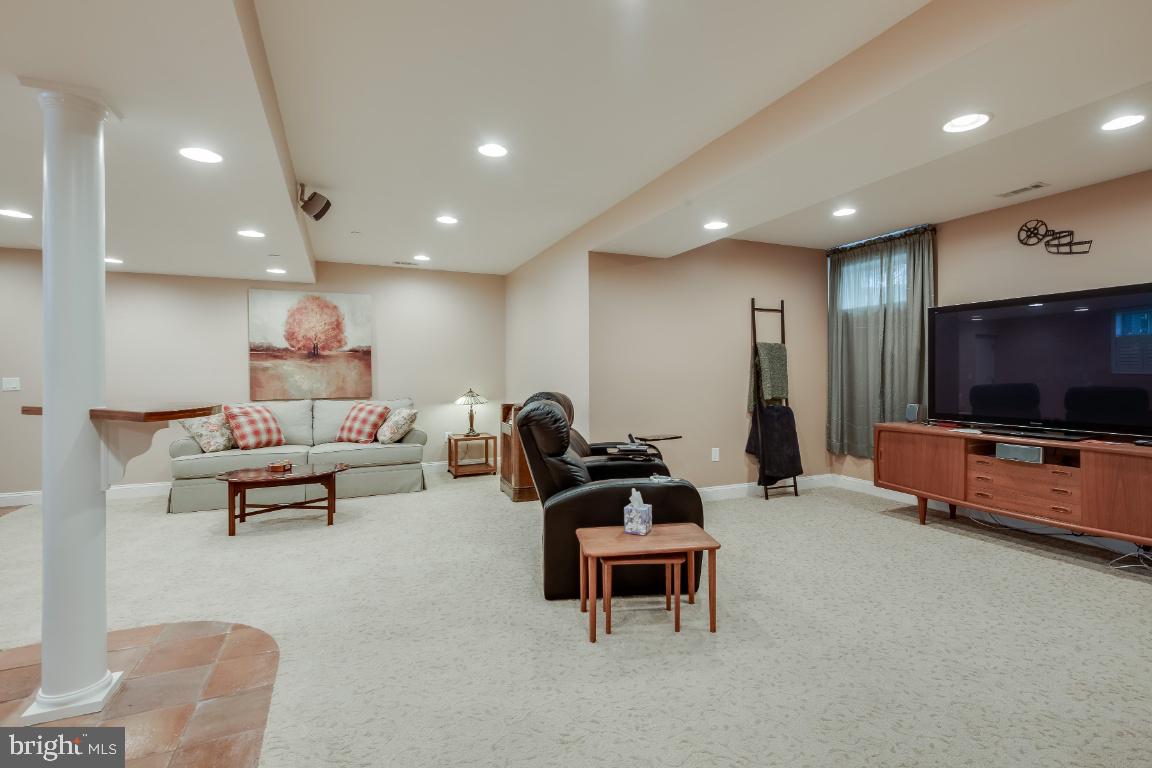 EASTPORT - Residential