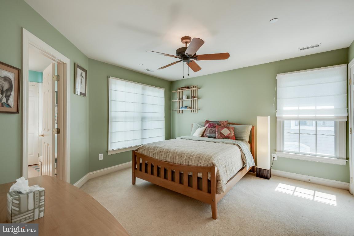 EASTPORT - Residential