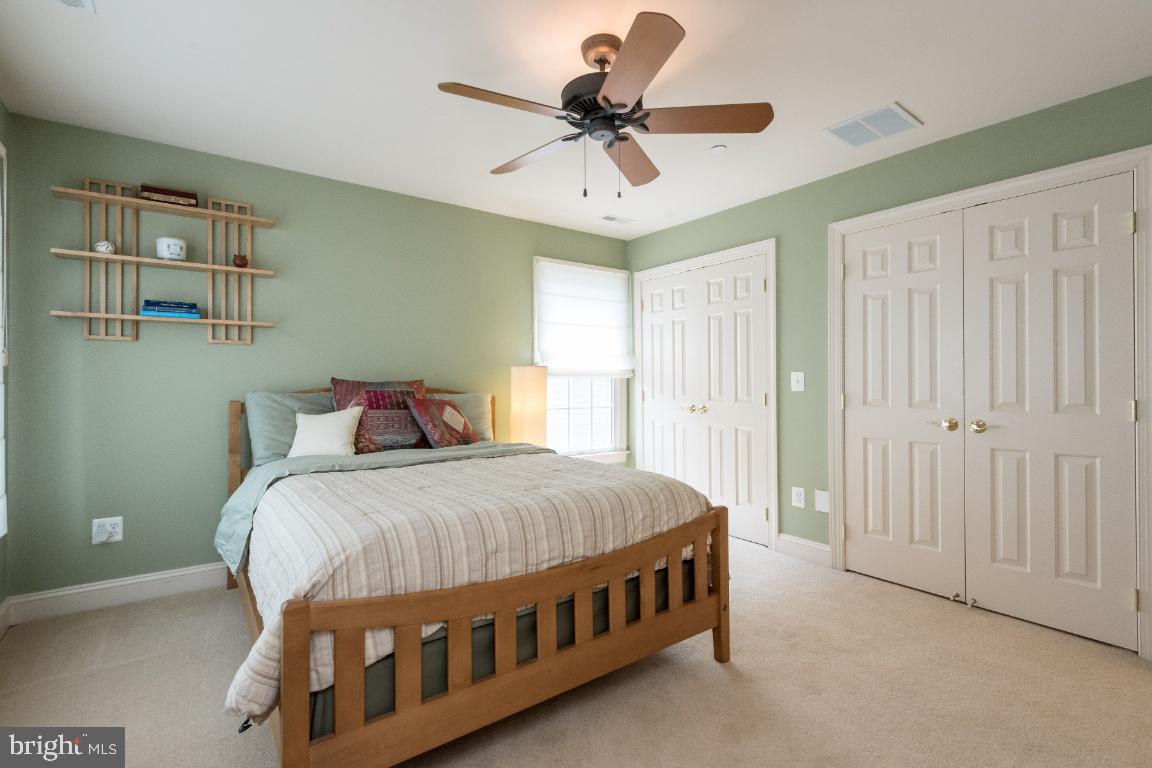 EASTPORT - Residential