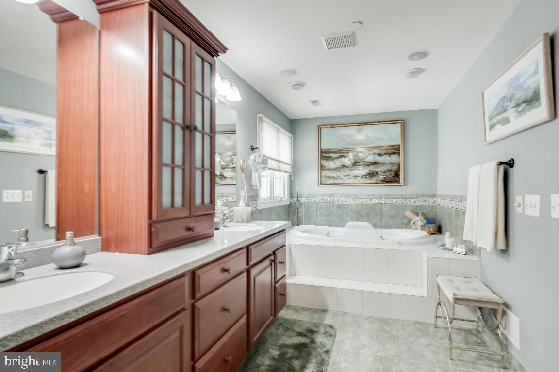 EASTPORT - Residential