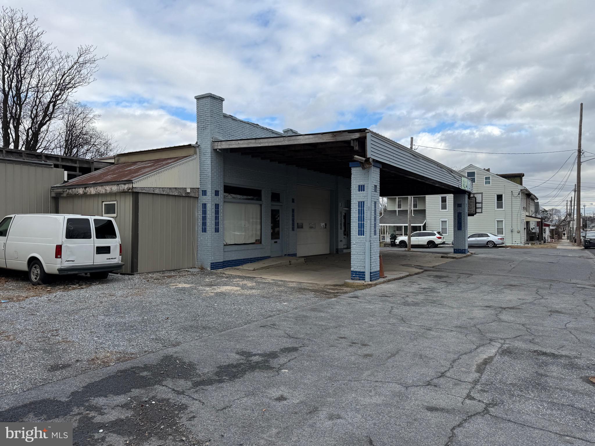 127 E CUMBERLAND STREET