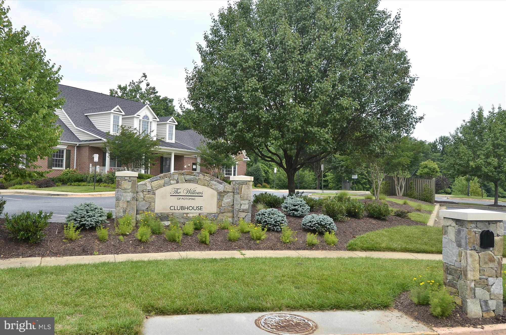 WILLOWS OF POTOMAC - Residential