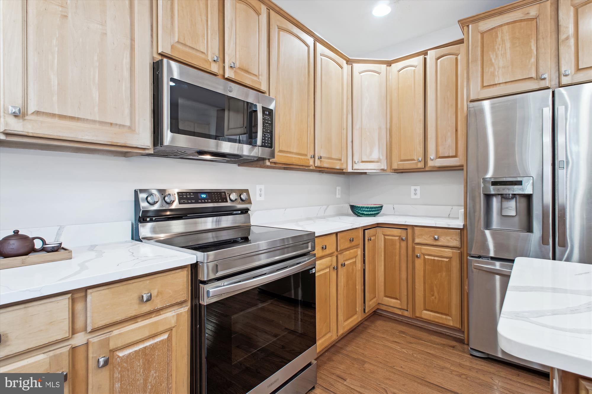 WILLOWS OF POTOMAC - Residential