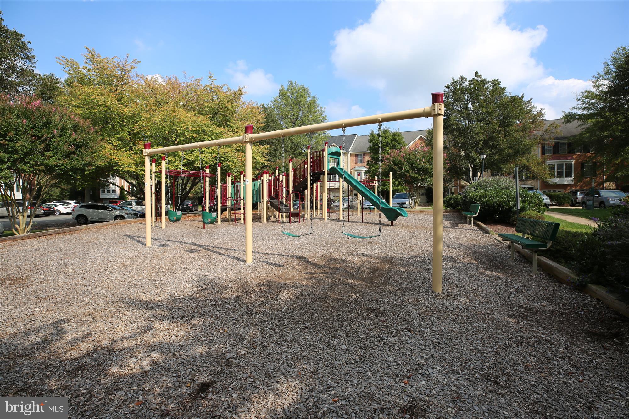 WILLOWS OF POTOMAC - Residential