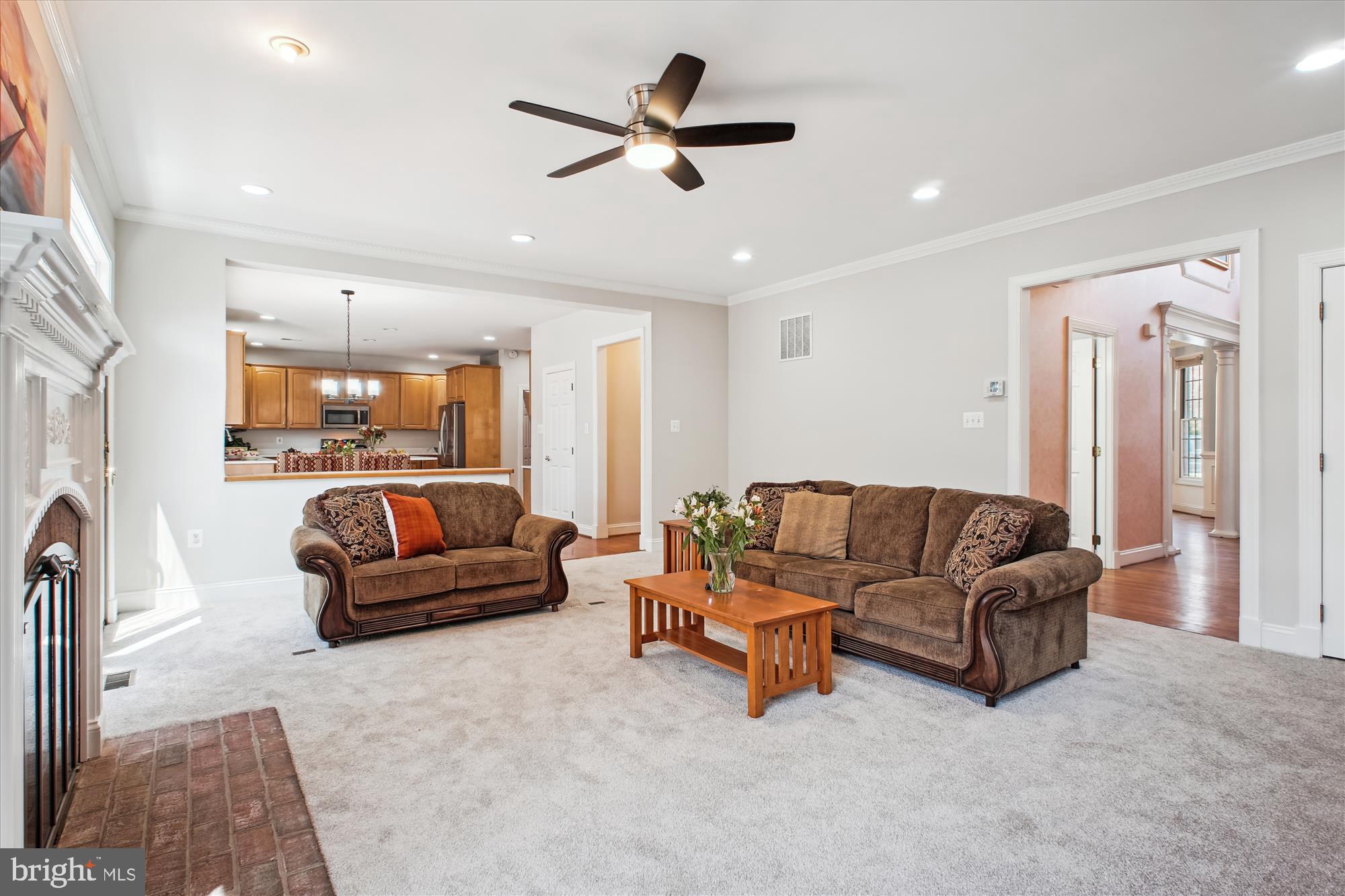 WILLOWS OF POTOMAC - Residential