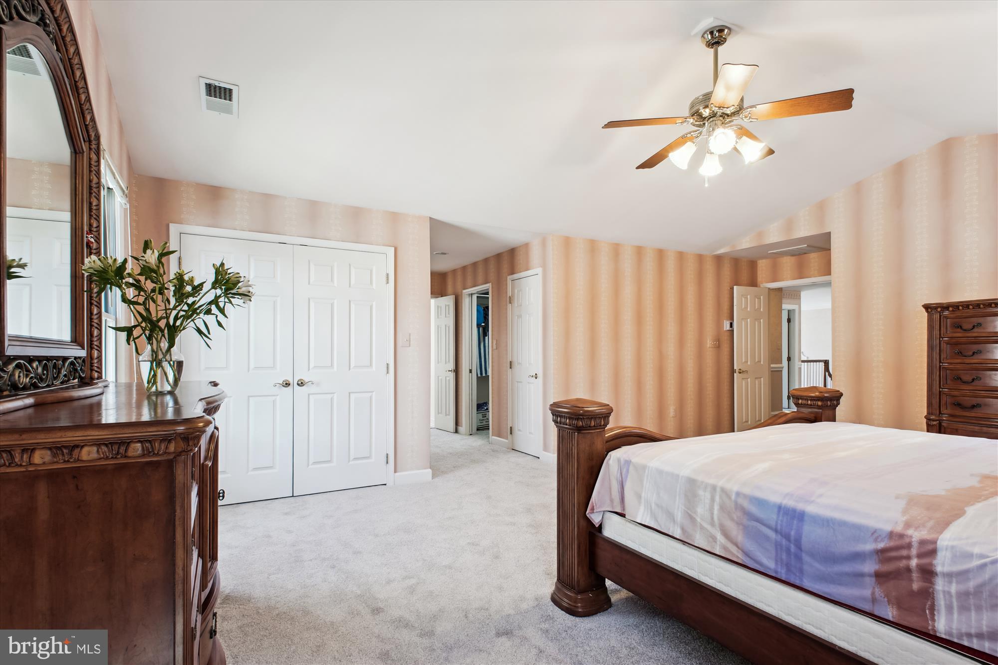 WILLOWS OF POTOMAC - Residential