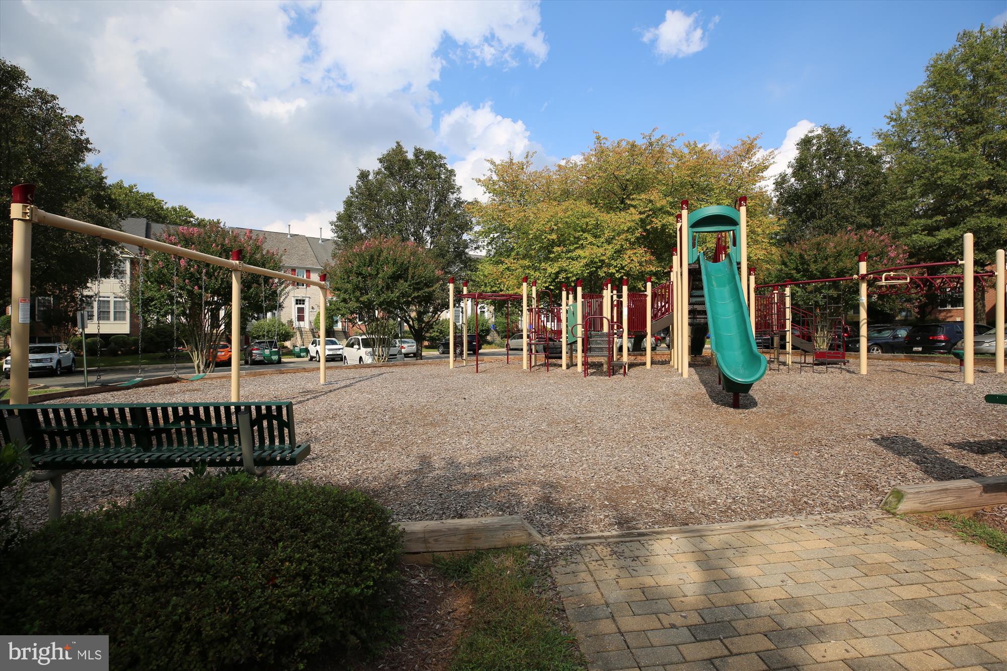 WILLOWS OF POTOMAC - Residential