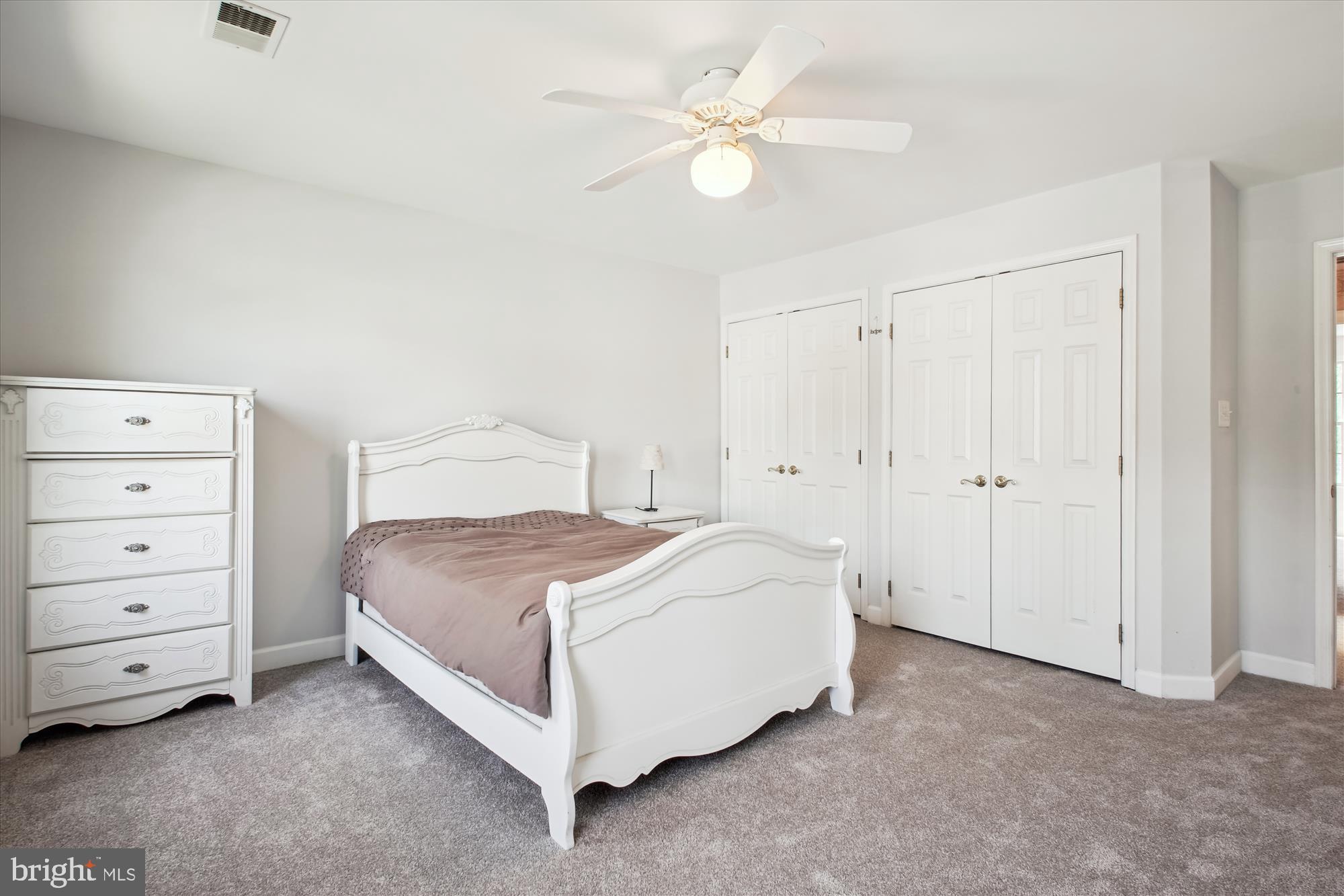 WILLOWS OF POTOMAC - Residential