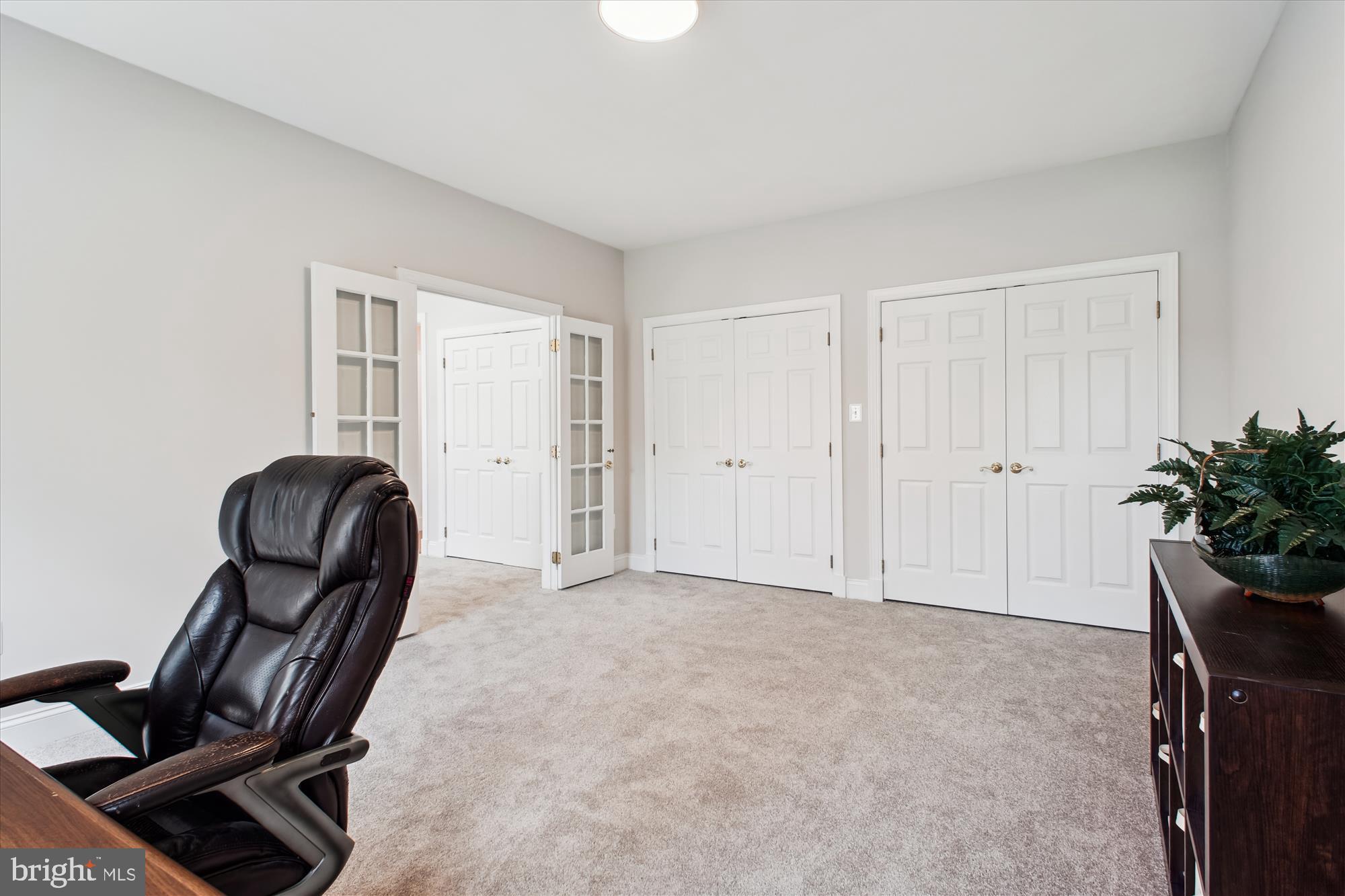 WILLOWS OF POTOMAC - Residential