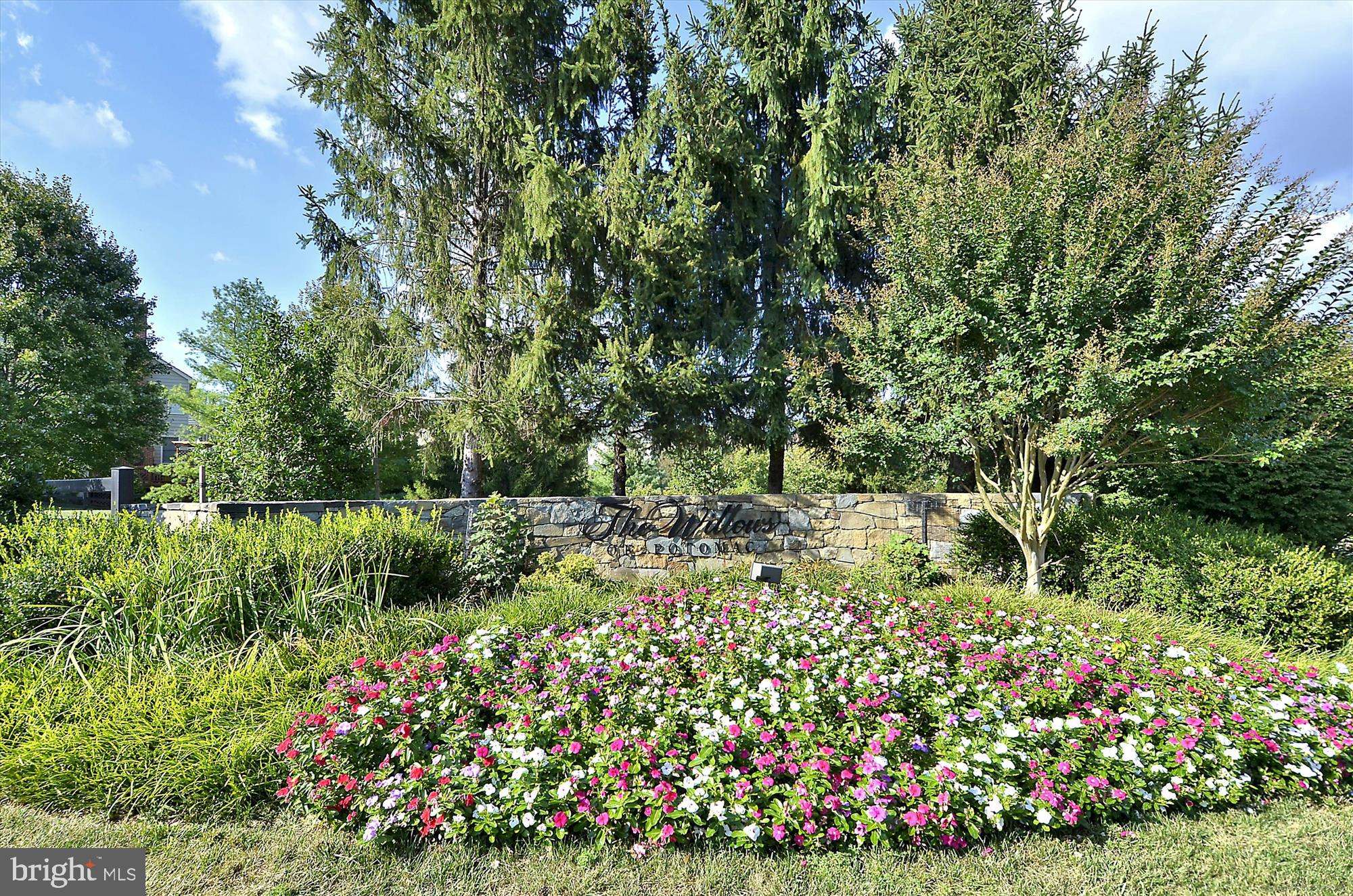WILLOWS OF POTOMAC - Residential