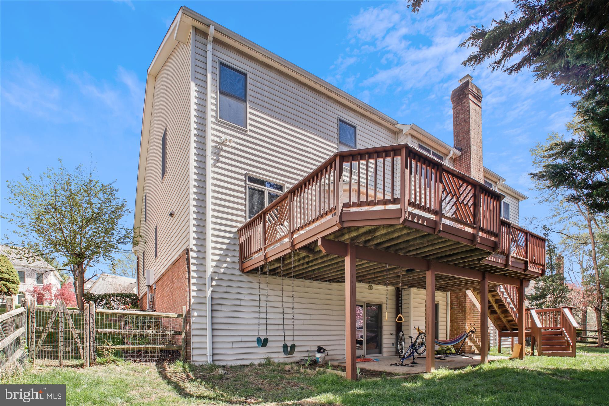 WILLOWS OF POTOMAC - Residential