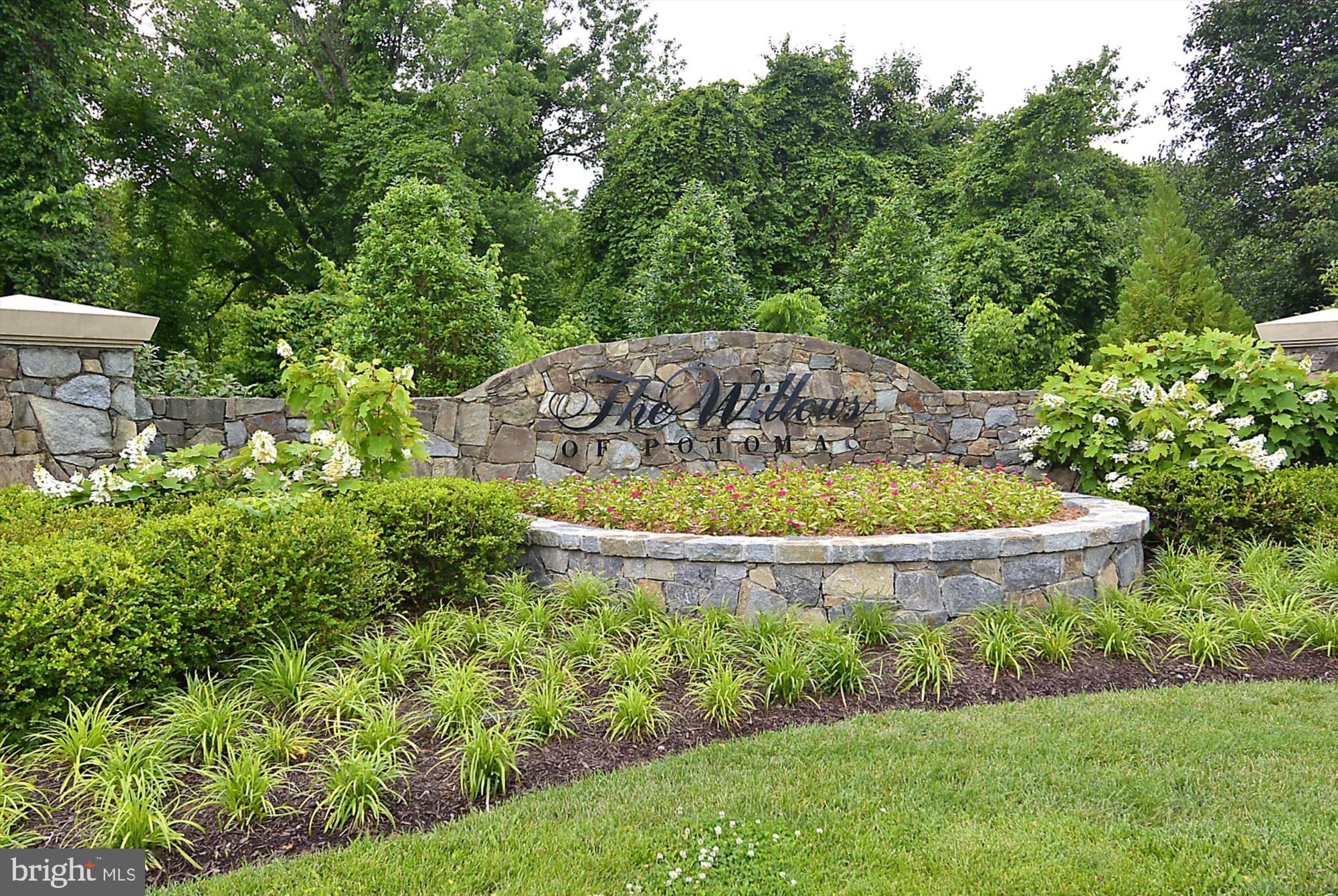 WILLOWS OF POTOMAC - Residential
