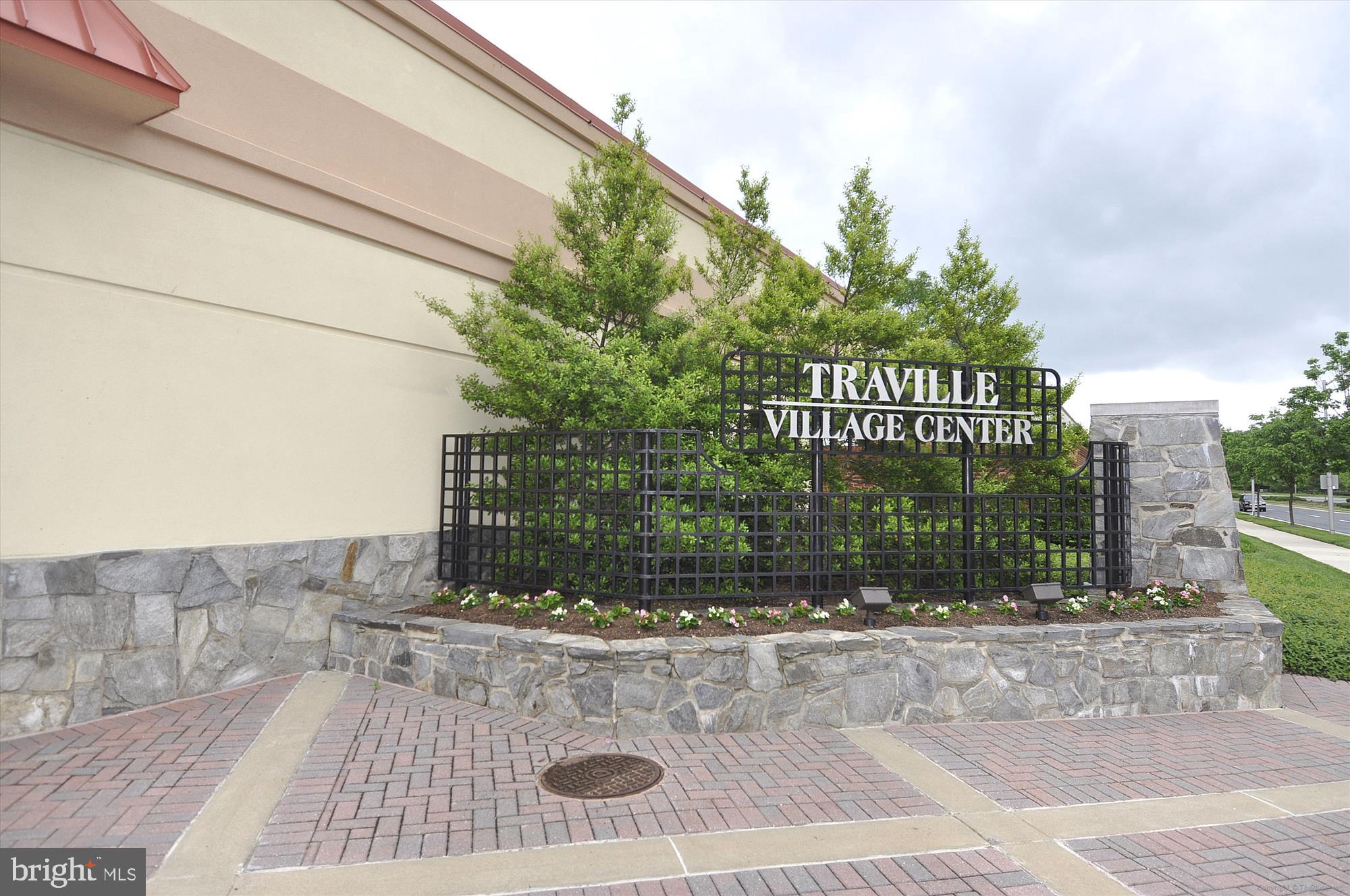 WILLOWS OF POTOMAC - Residential