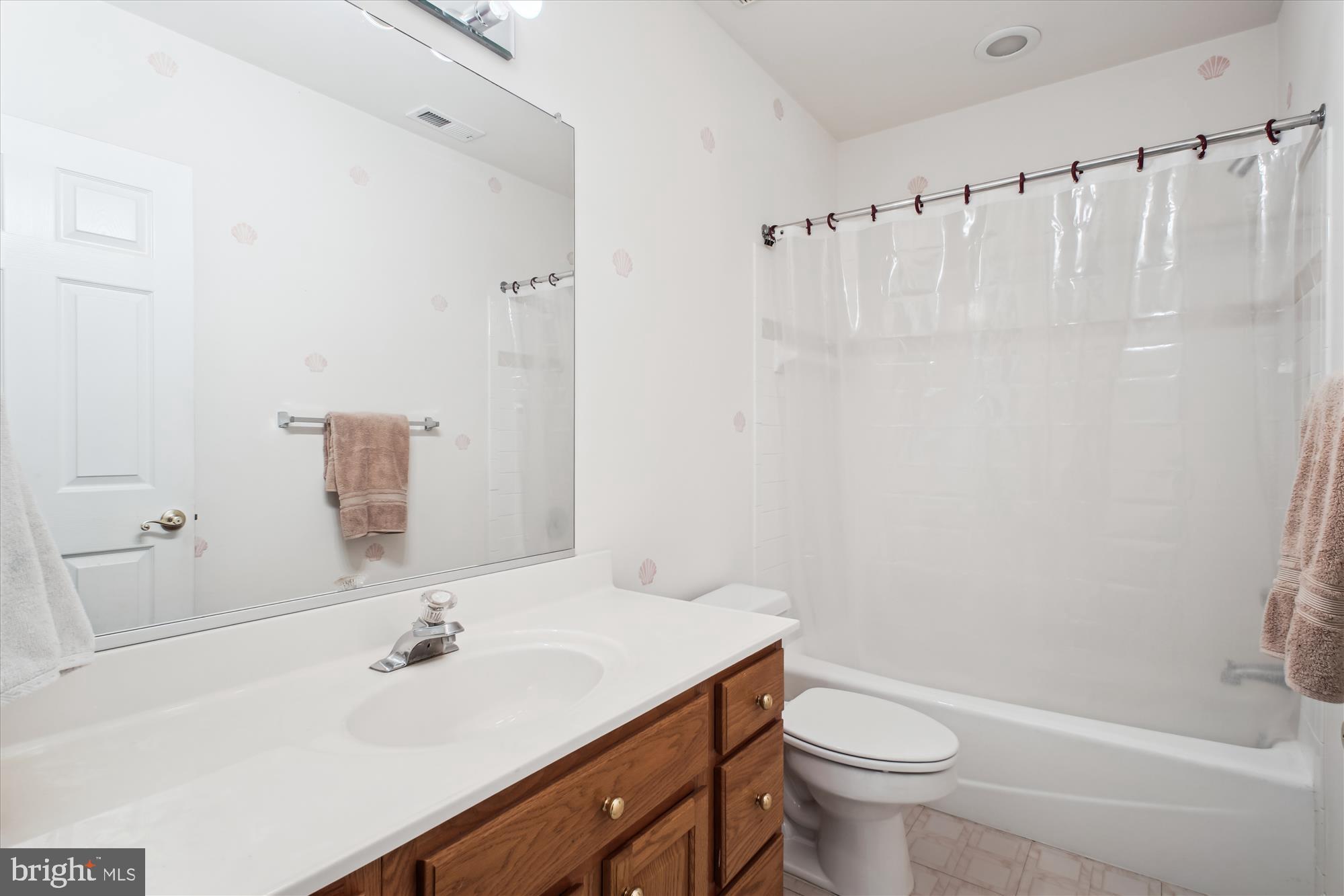 WILLOWS OF POTOMAC - Residential