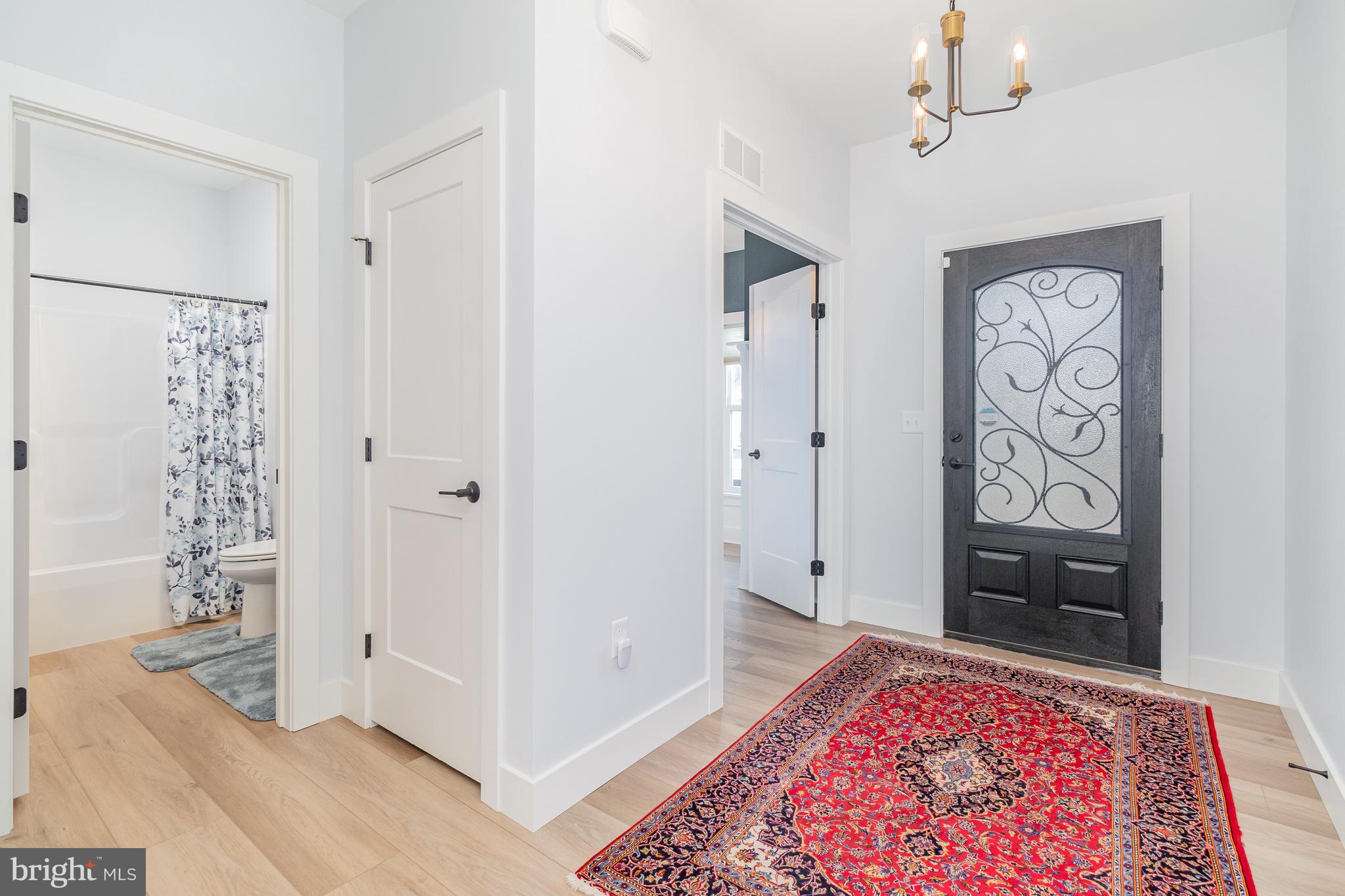 WINDING CREEK - Residential