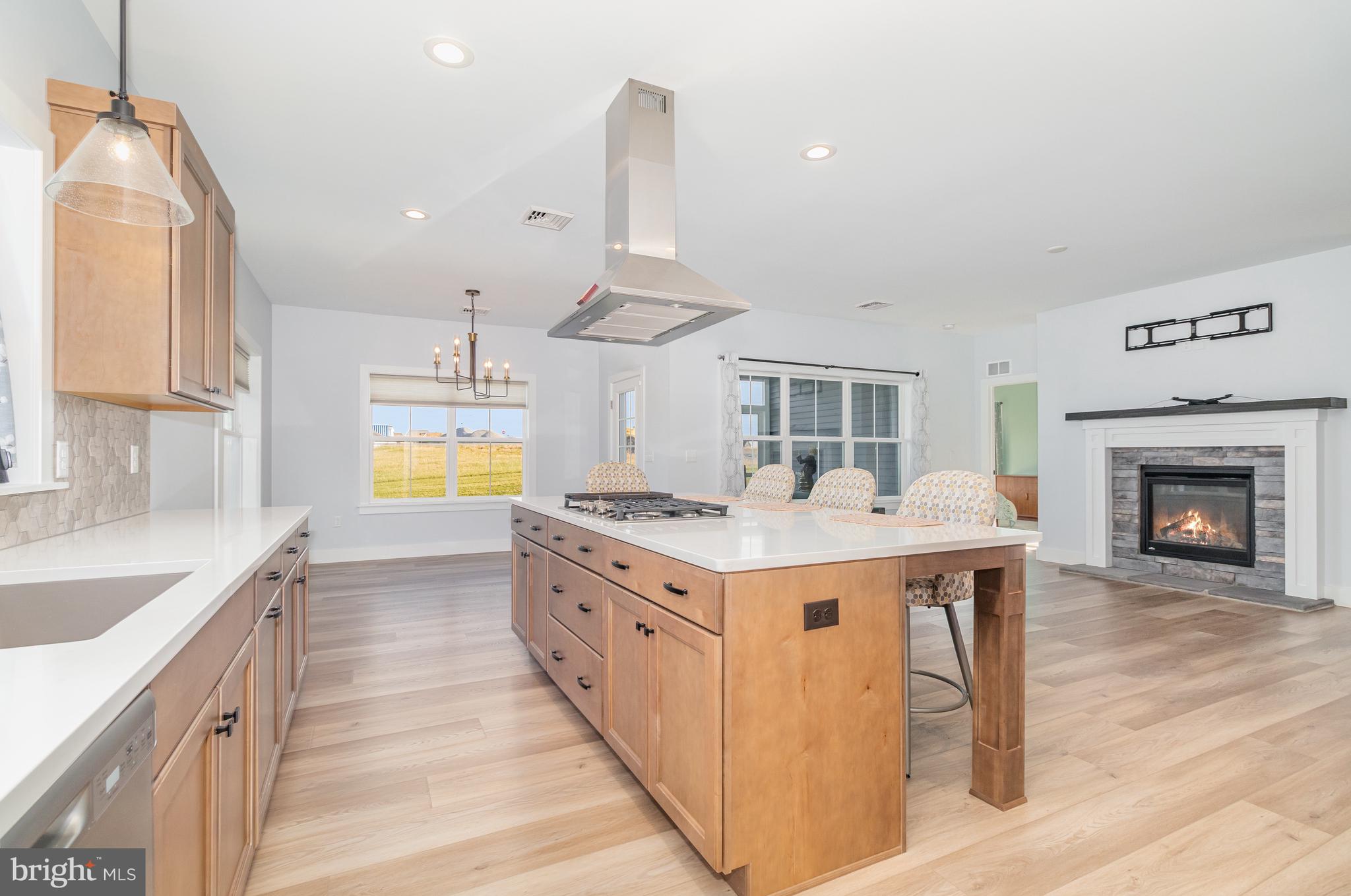 WINDING CREEK - Residential