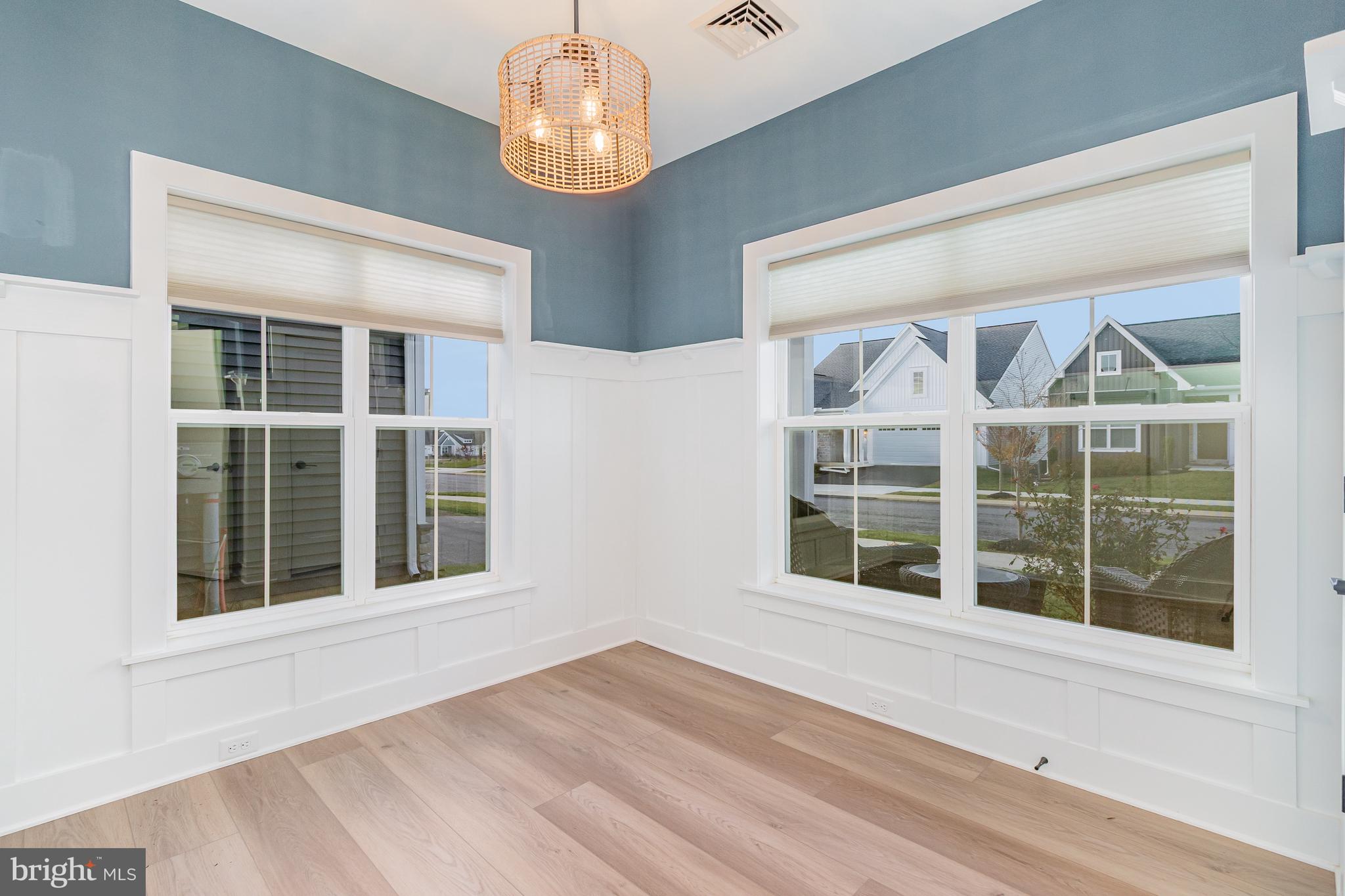 WINDING CREEK - Residential