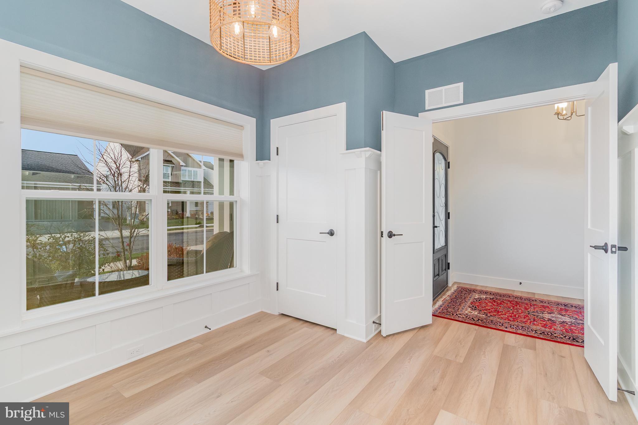 WINDING CREEK - Residential