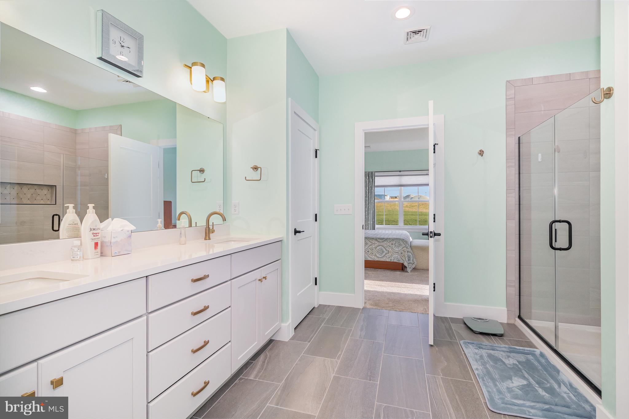 WINDING CREEK - Residential