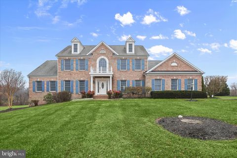 42 BUSH CABIN COURT PARKTON MD 21120