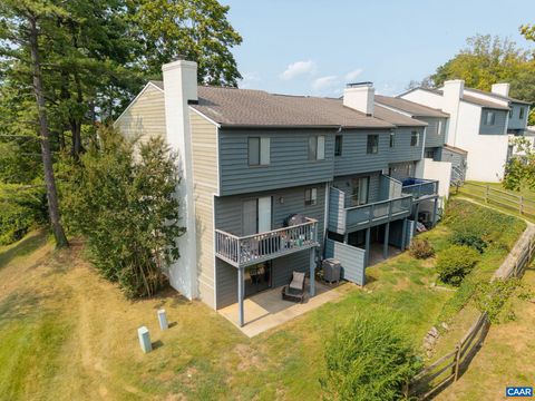 Photo of 320 Harvest Dr, CHARLOTTESVILLE, VA 22903 (MLS # 673891)