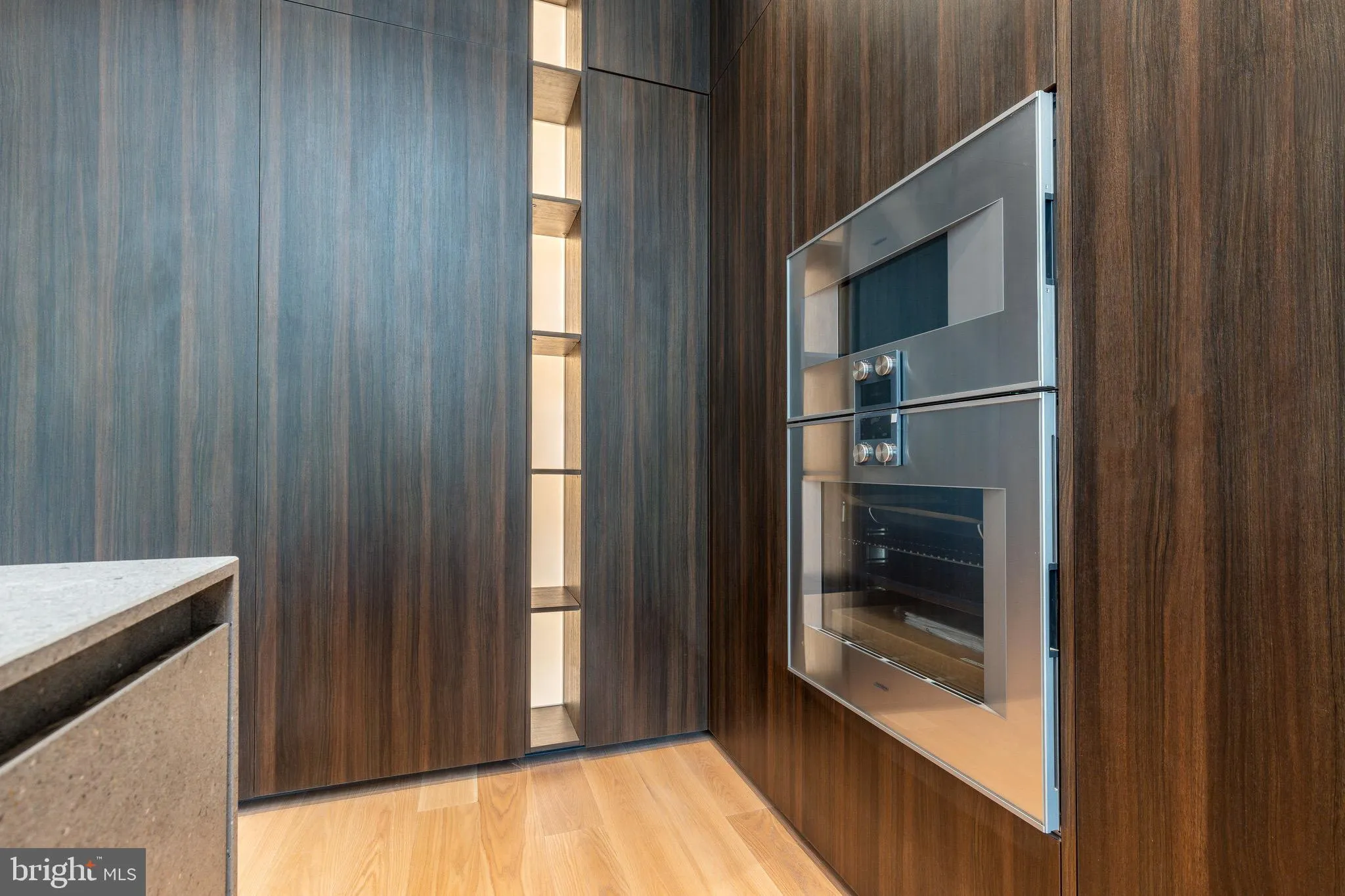 Philadelphia, Pennsylvania 19106, United States, 3 Bedrooms Bedrooms, ,4 BathroomsBathrooms,Residential,Active,121073