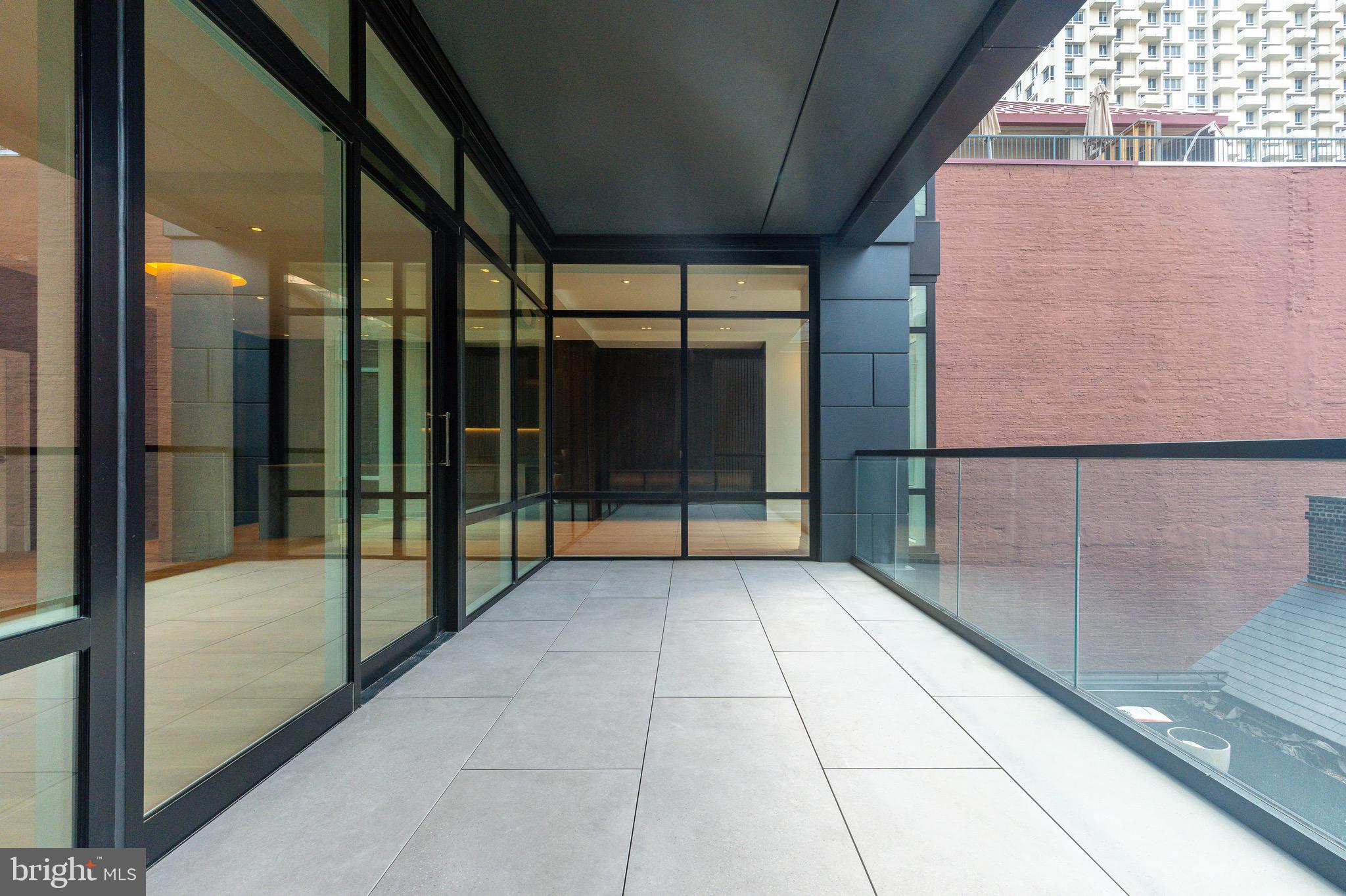 WASHINGTON SQ - Residential