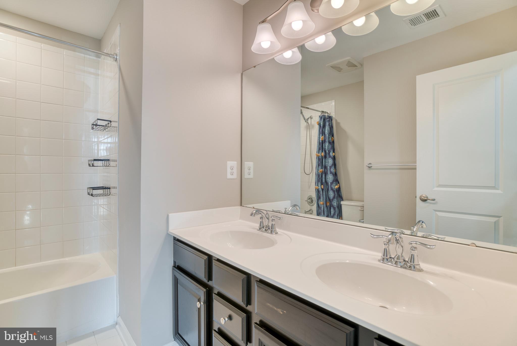 NORTH RIDGE ESTATES - Residential