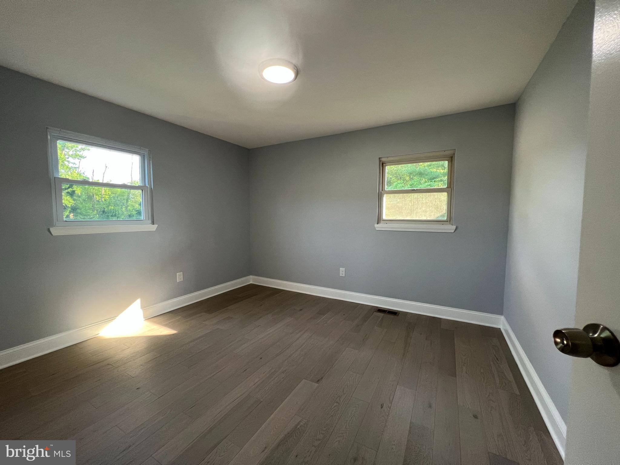 SUBURBIA - Residential