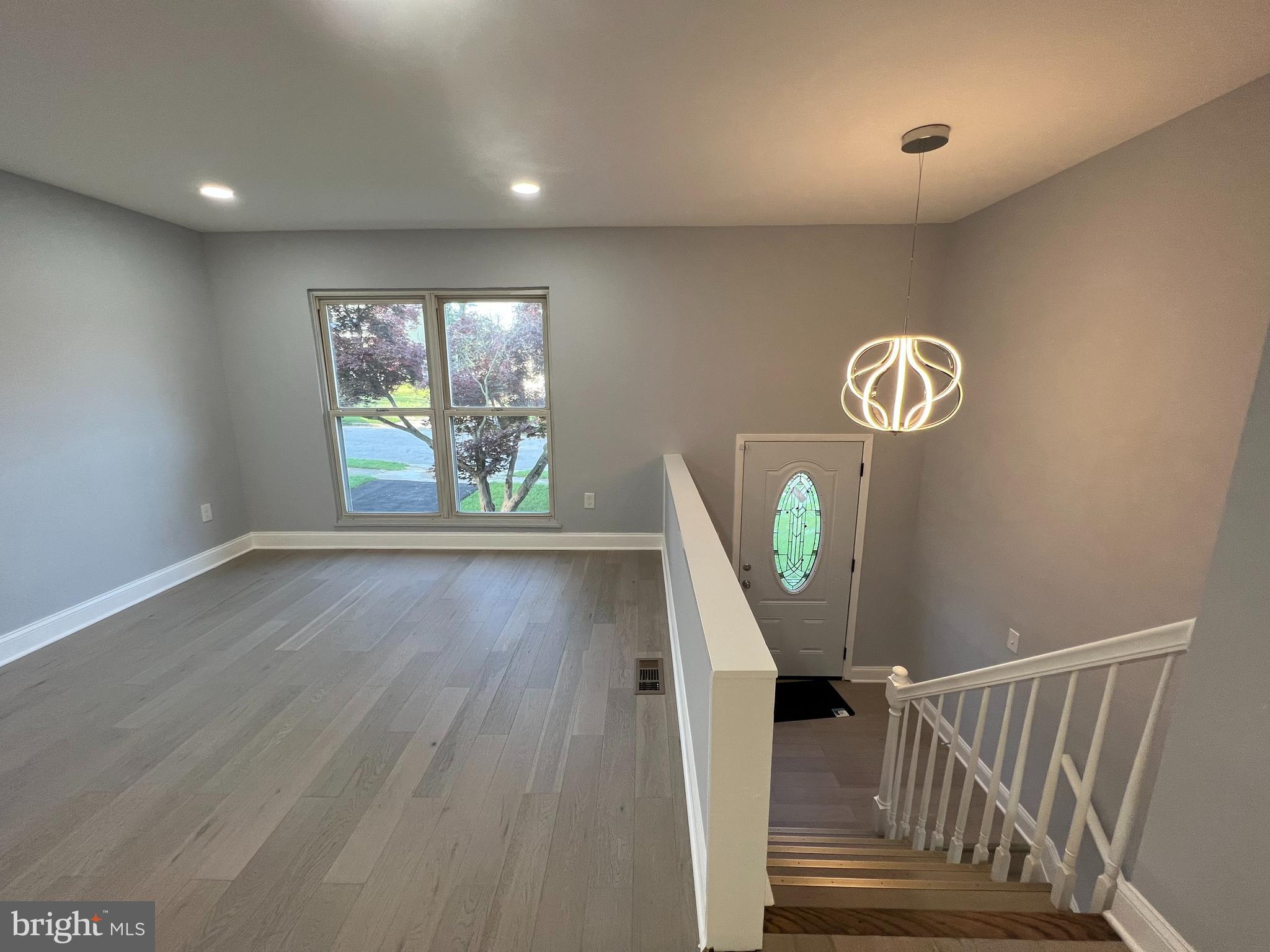 SUBURBIA - Residential