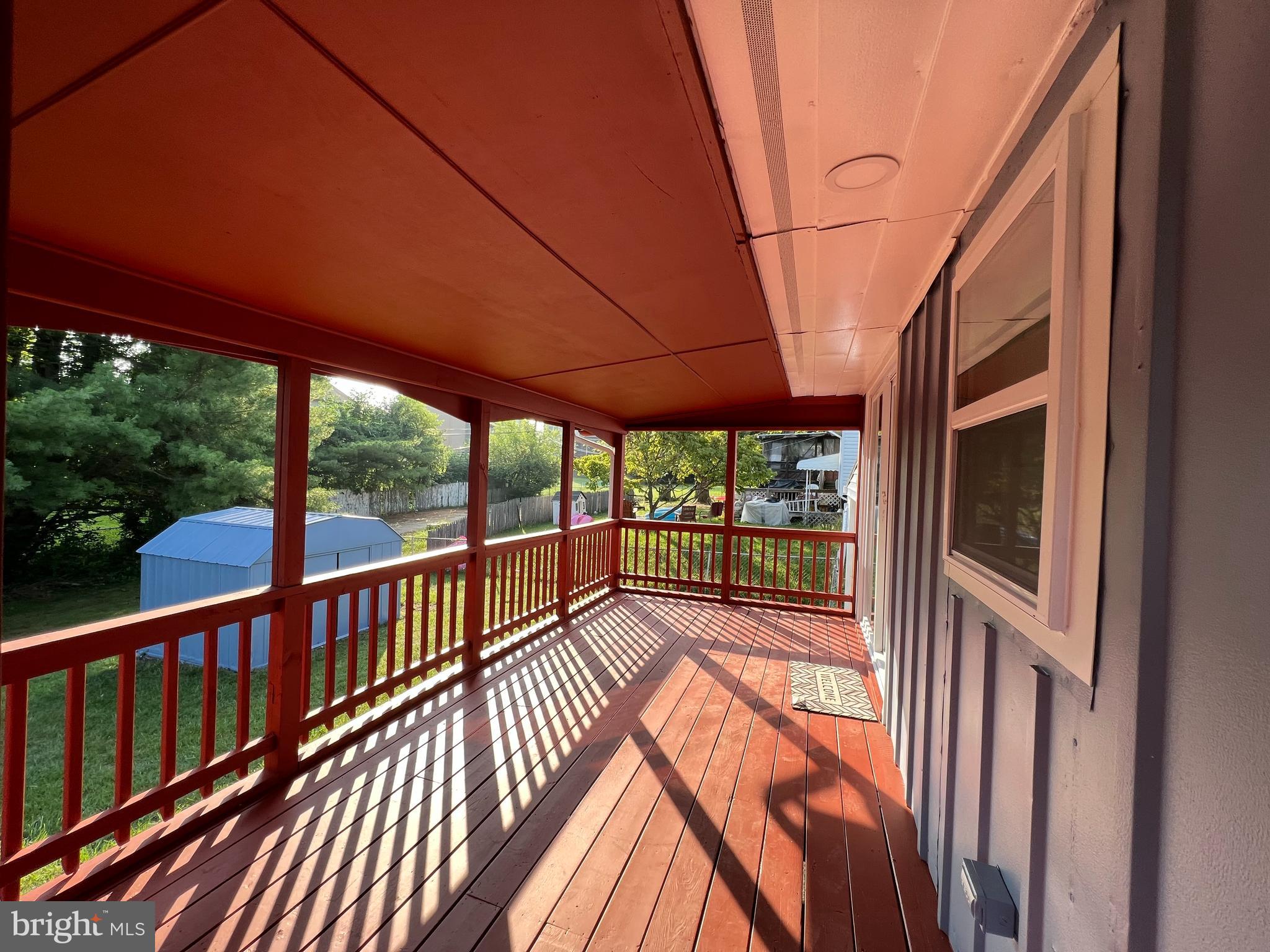 SUBURBIA - Residential