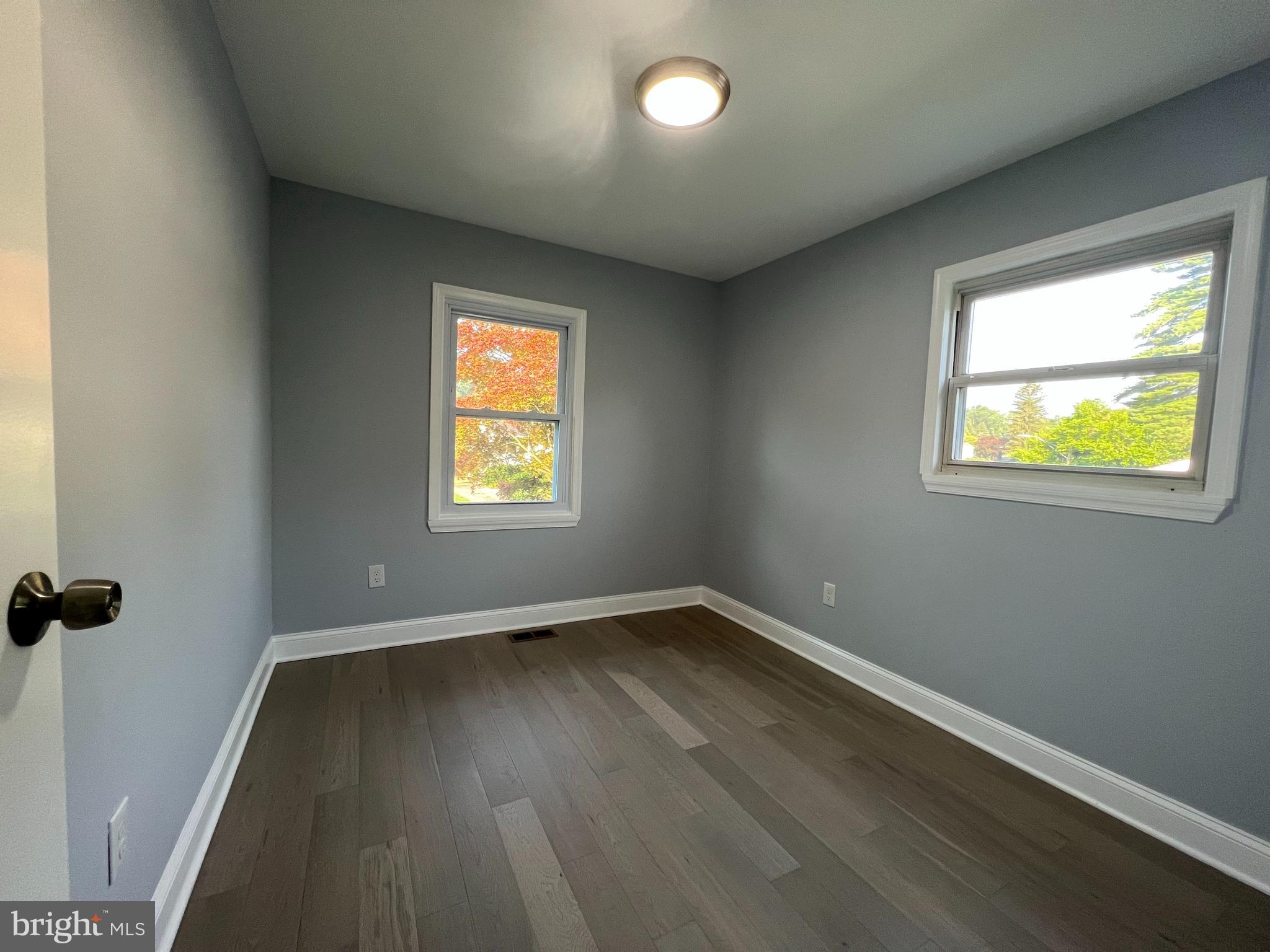 SUBURBIA - Residential