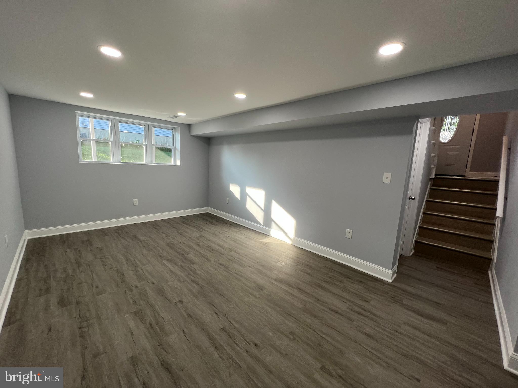 SUBURBIA - Residential