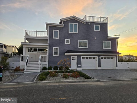 Homes For Rent - 718 N Long Beach Boulevard<br/> SURF CITY, NJ 08008