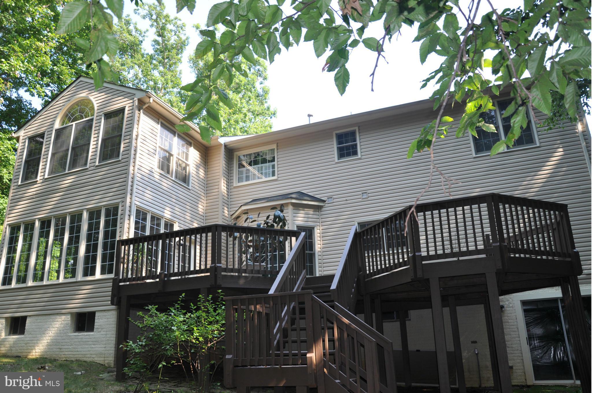 BARRINGTON OAKS - Residential