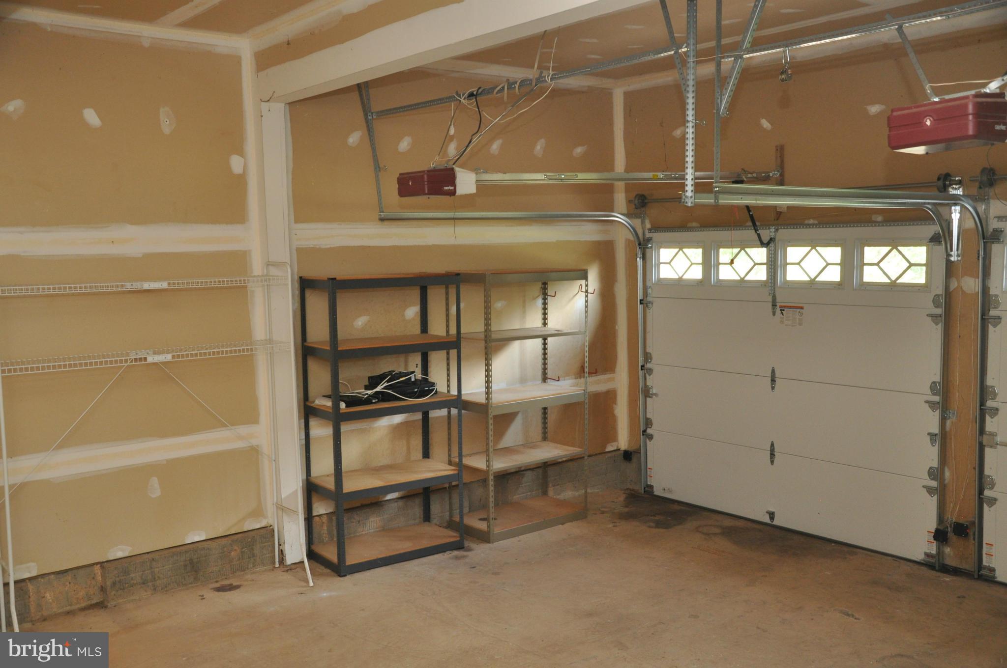 BARRINGTON OAKS - Residential