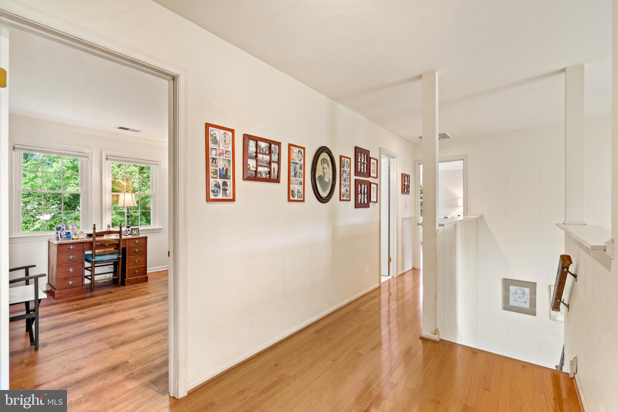 LAWNVALE ESTATES - Residential