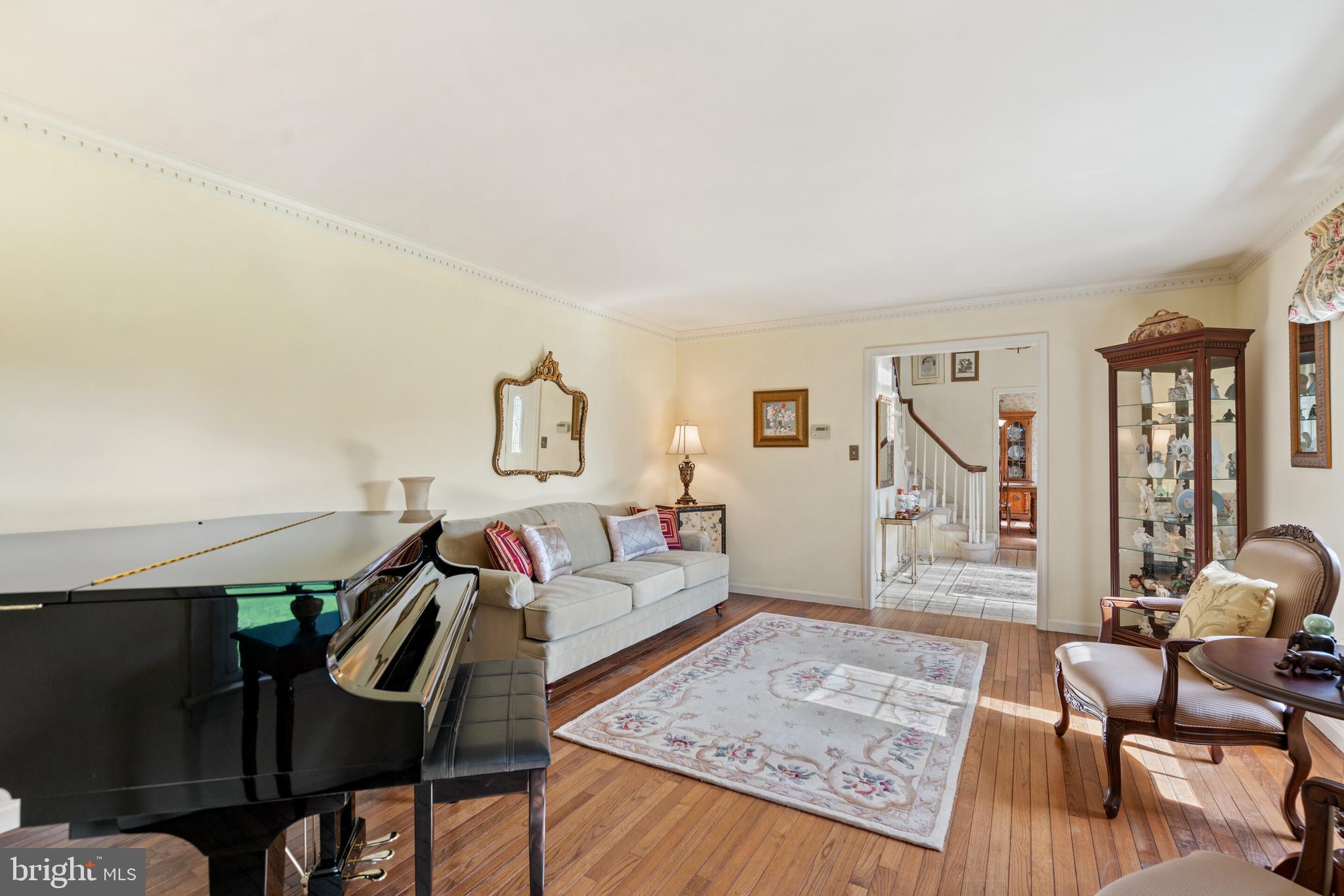 LAWNVALE ESTATES - Residential