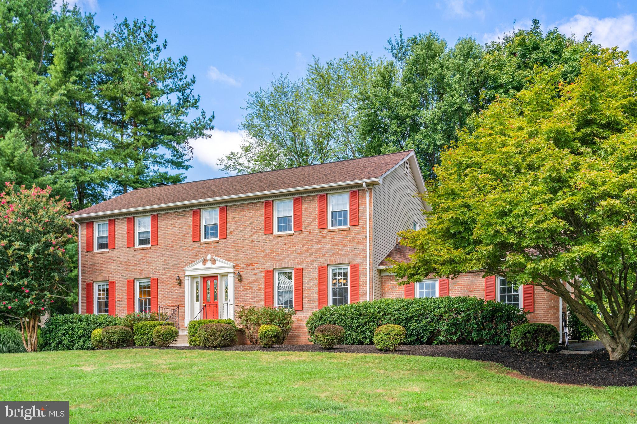 LAWNVALE ESTATES - Residential