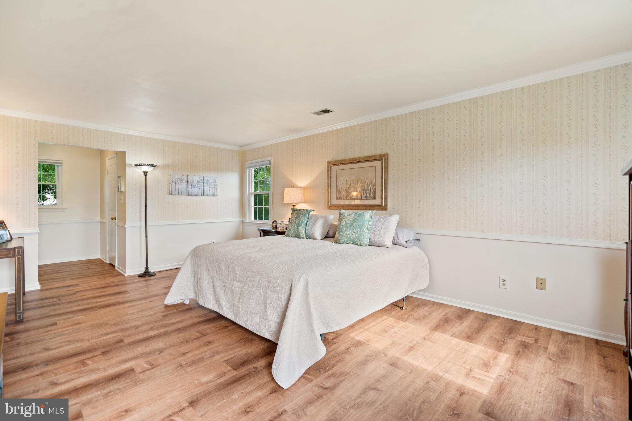 LAWNVALE ESTATES - Residential