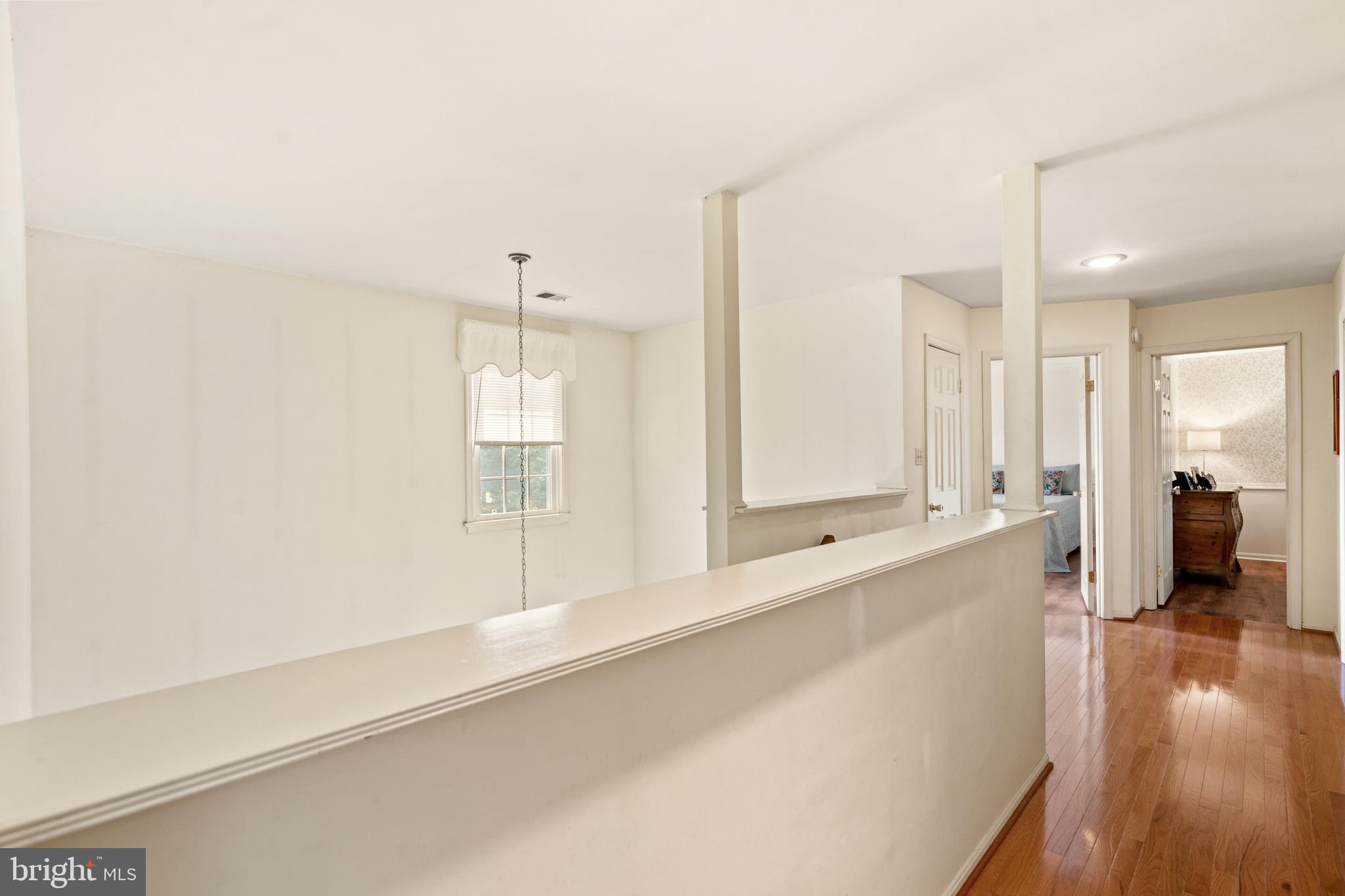 LAWNVALE ESTATES - Residential