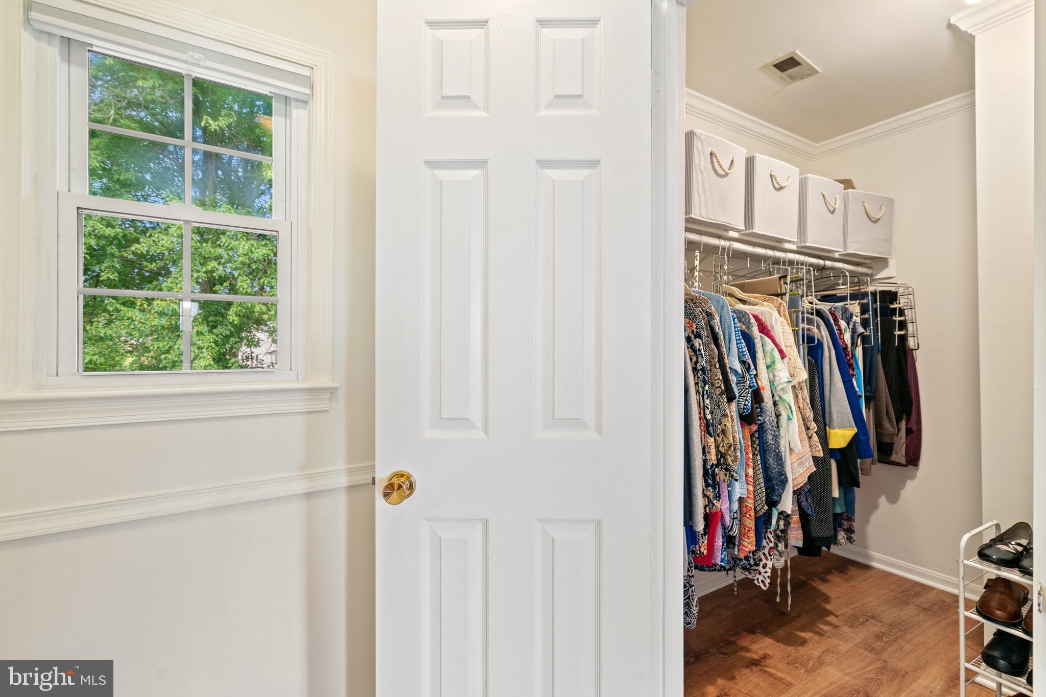 LAWNVALE ESTATES - Residential