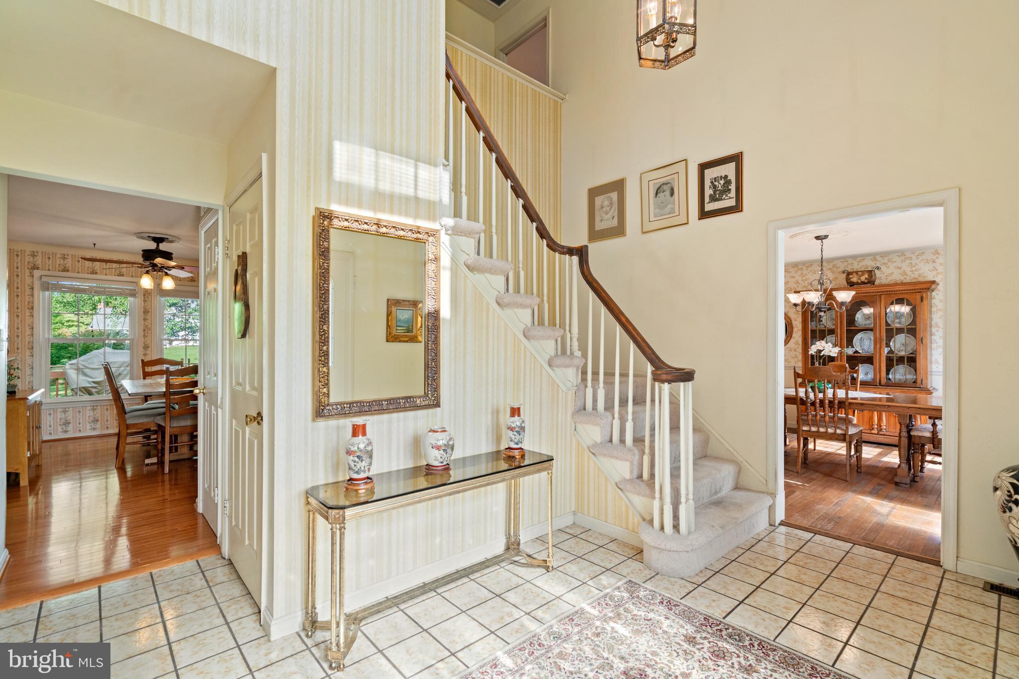 LAWNVALE ESTATES - Residential