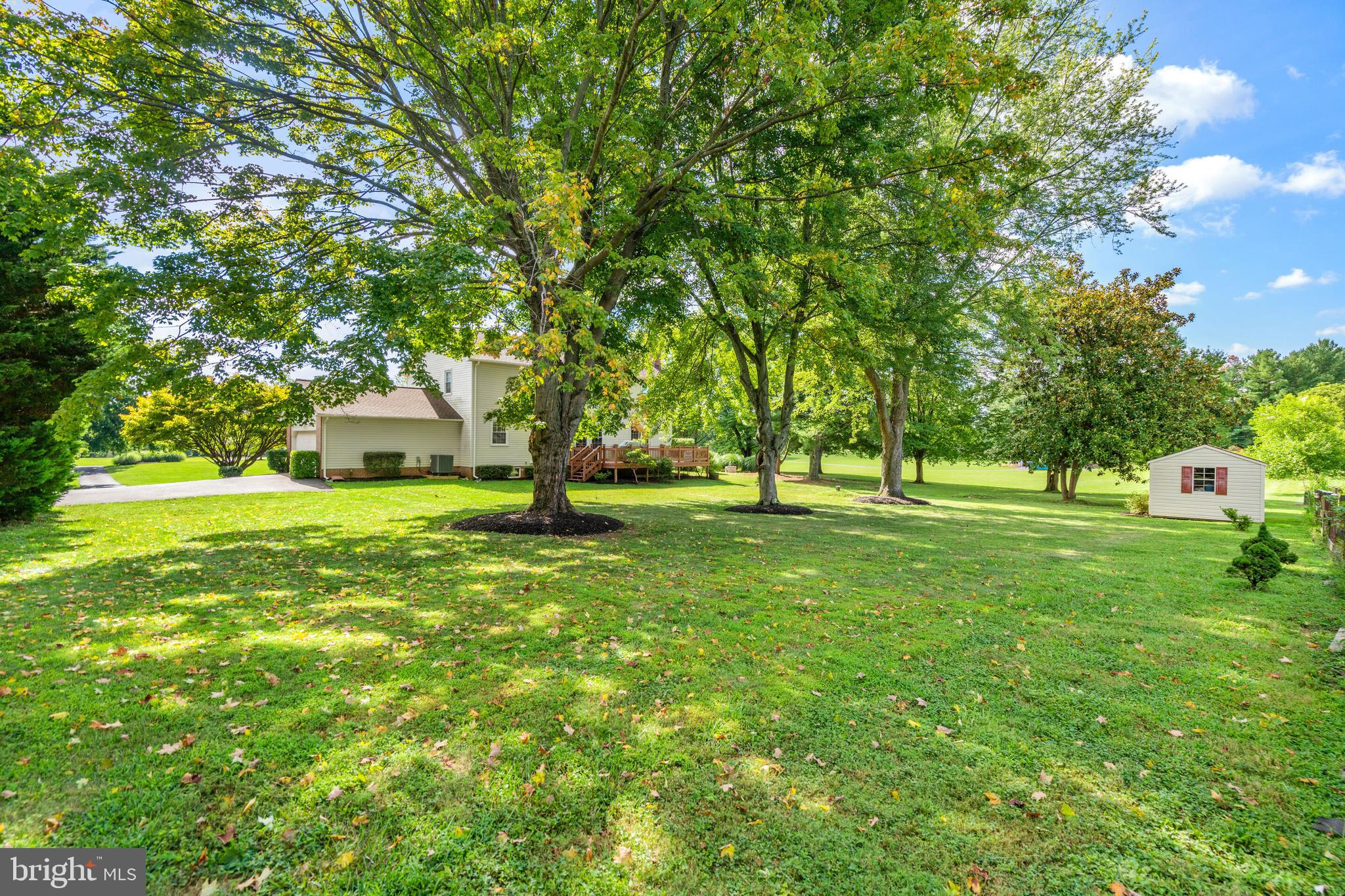 LAWNVALE ESTATES - Residential