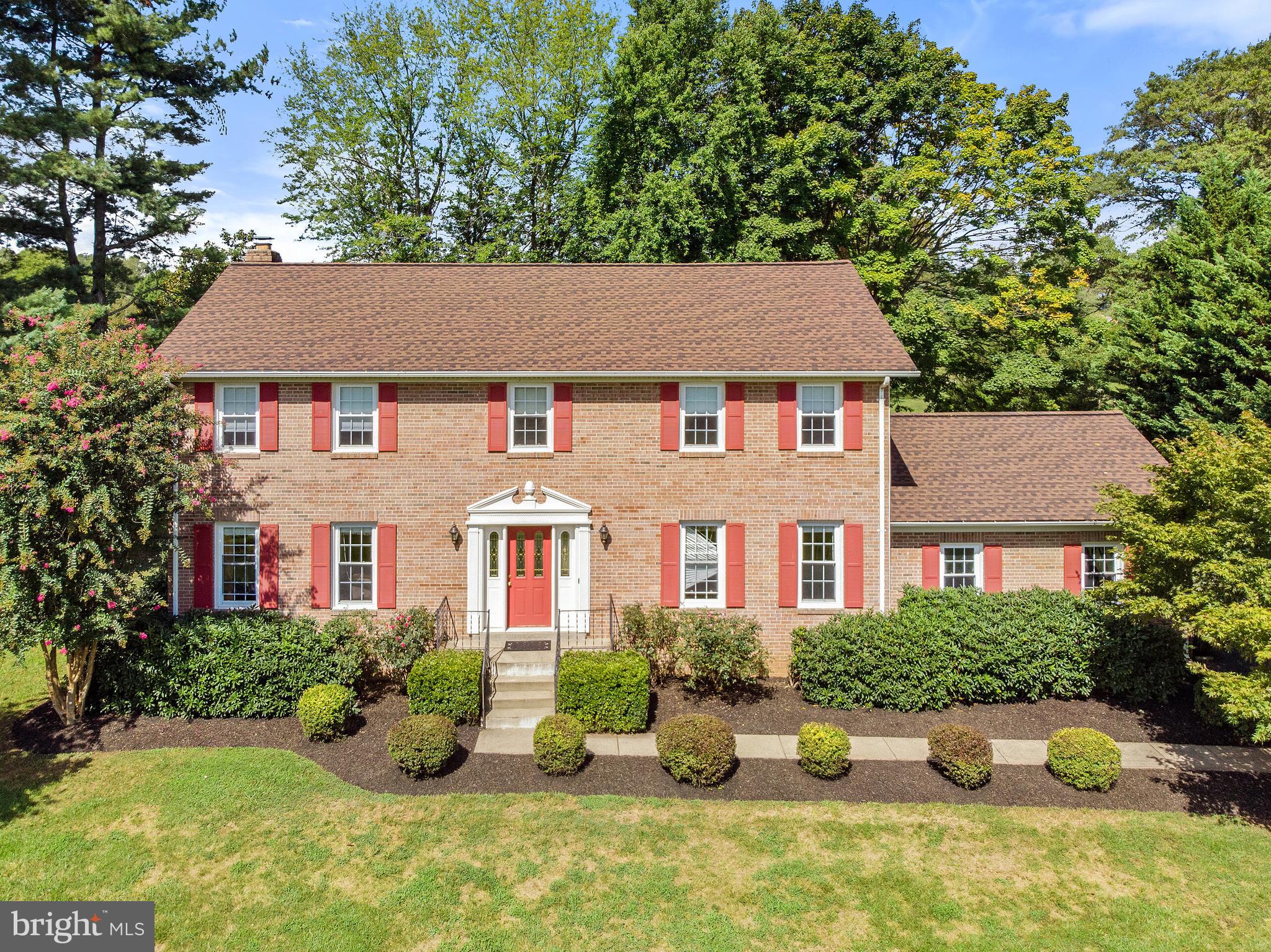 LAWNVALE ESTATES - Residential