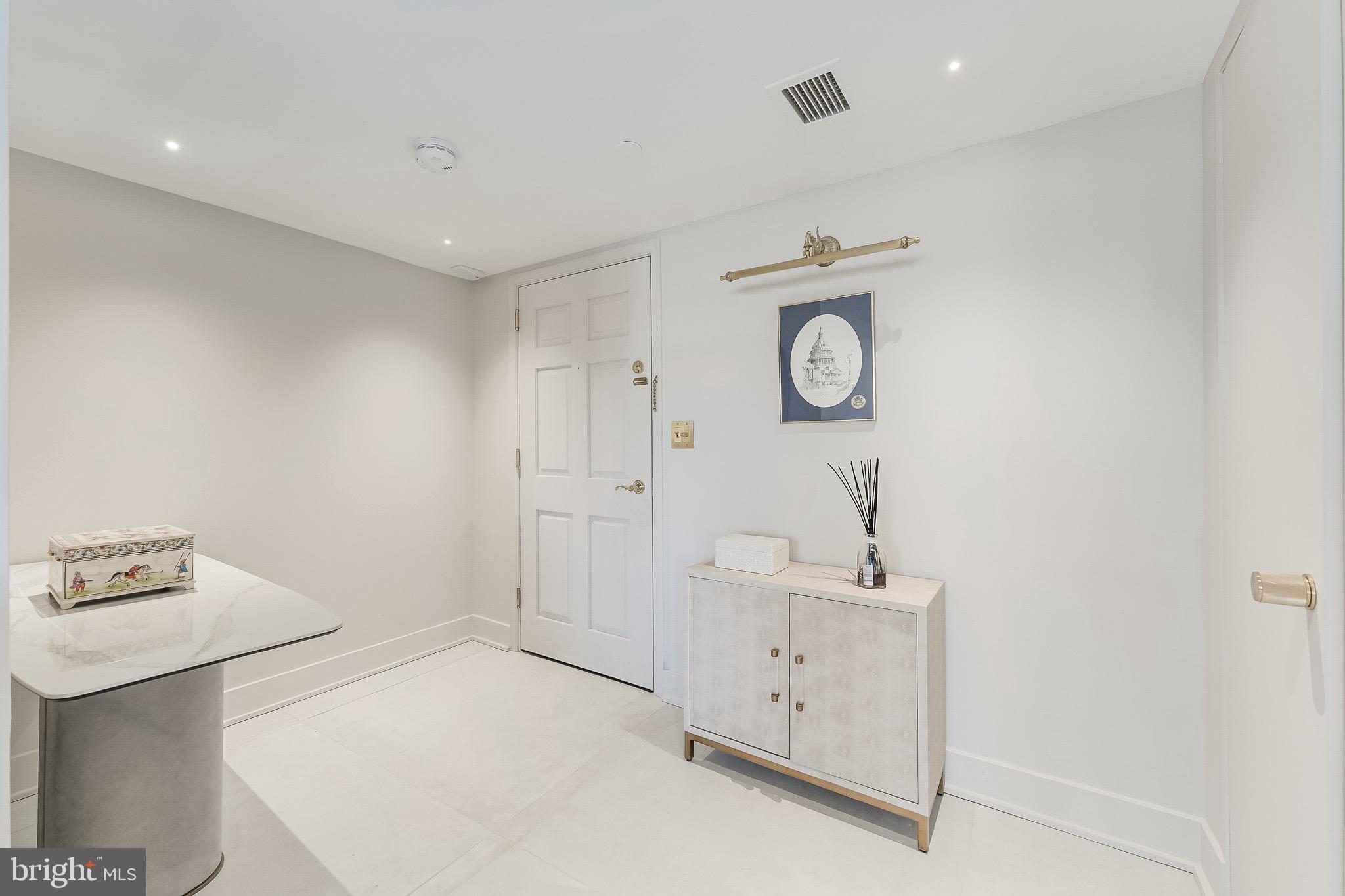 801 PENNSYLVANIA AVENUE NW 1001