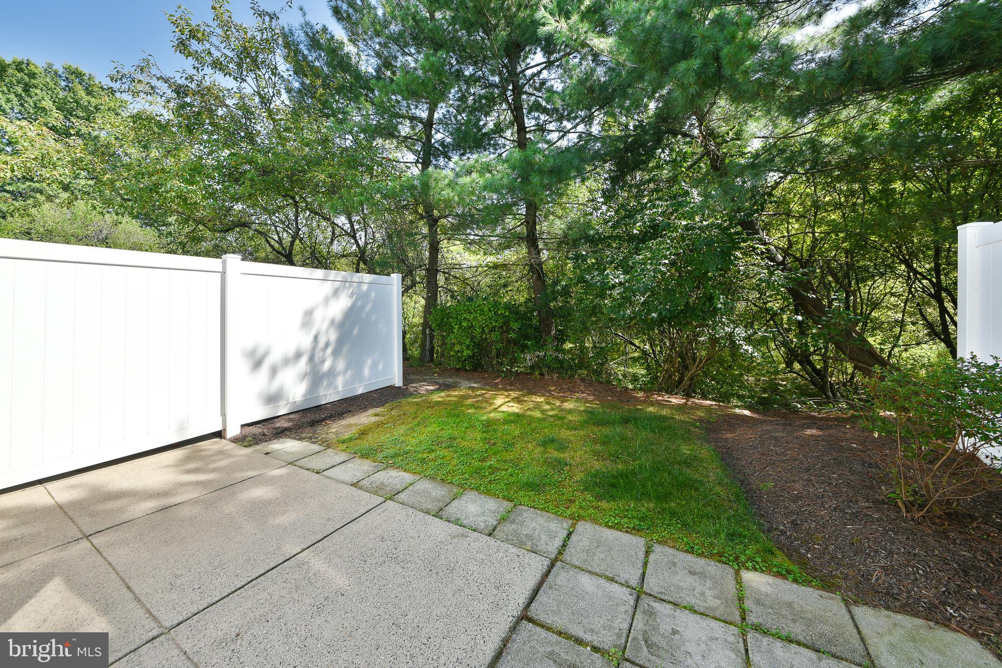 BROOKSTONE - Residential Lease